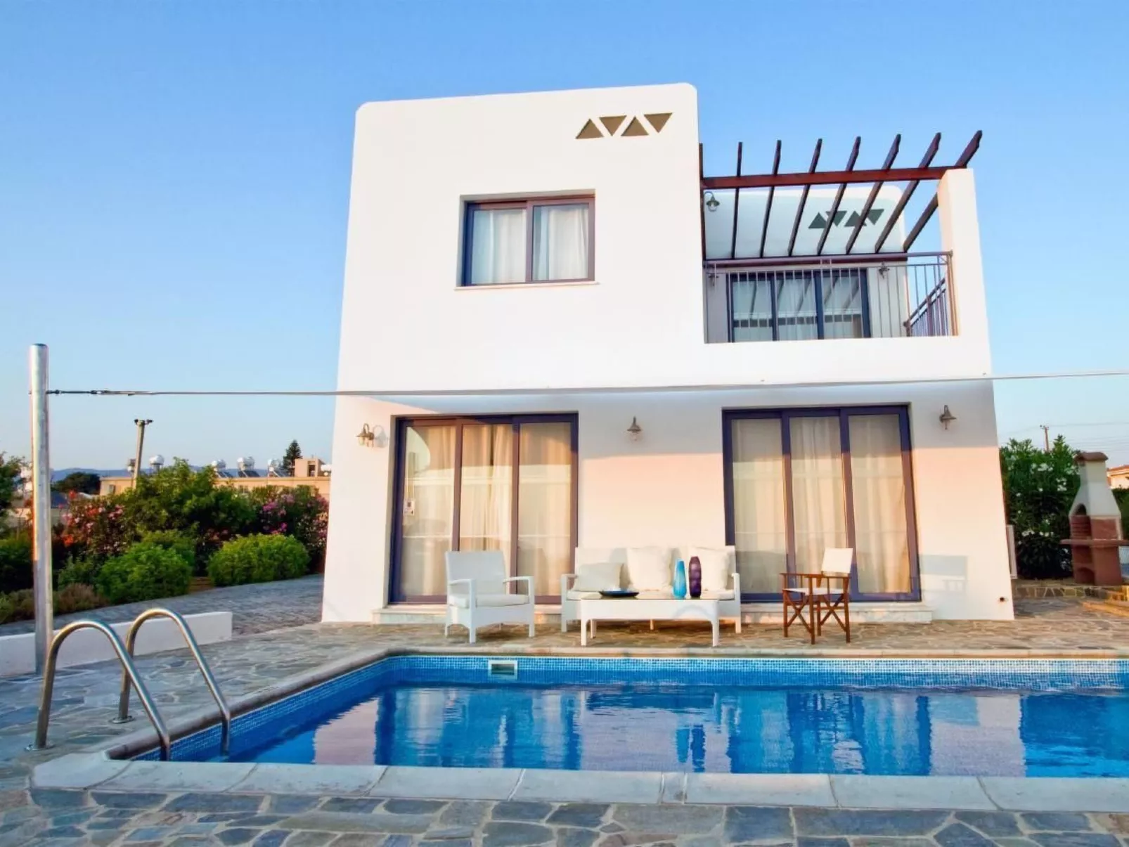 Mit Garten, Grill und Terrasse-Buiten