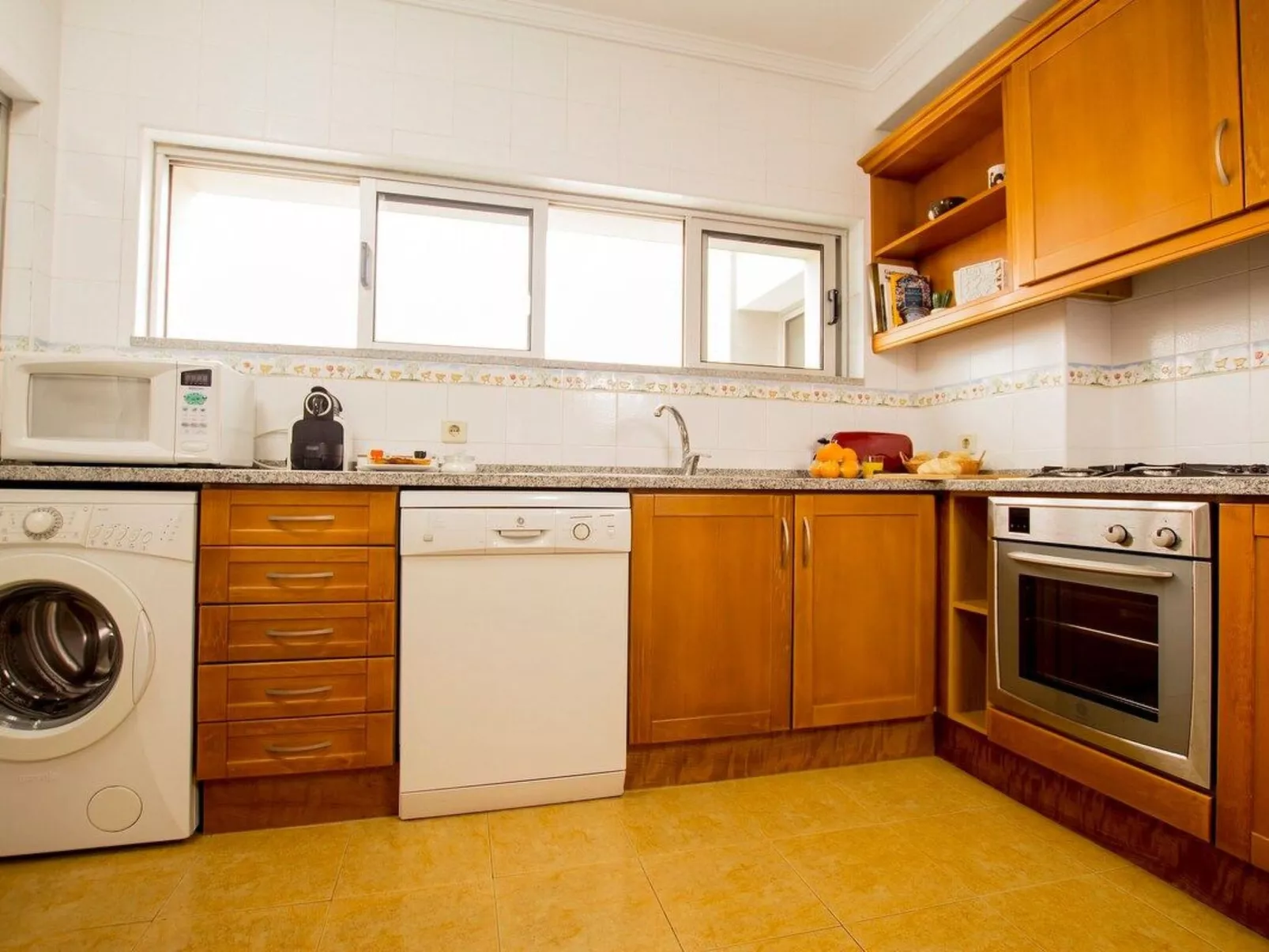 Turmhaus mit freier Garage-Image-tags.info