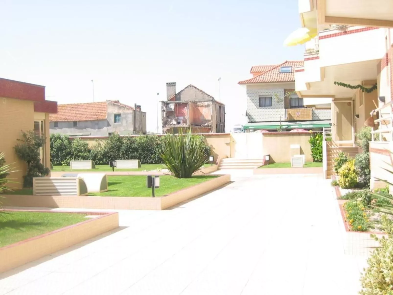 Meerblick First Line mit 2 Pools 1-Buiten