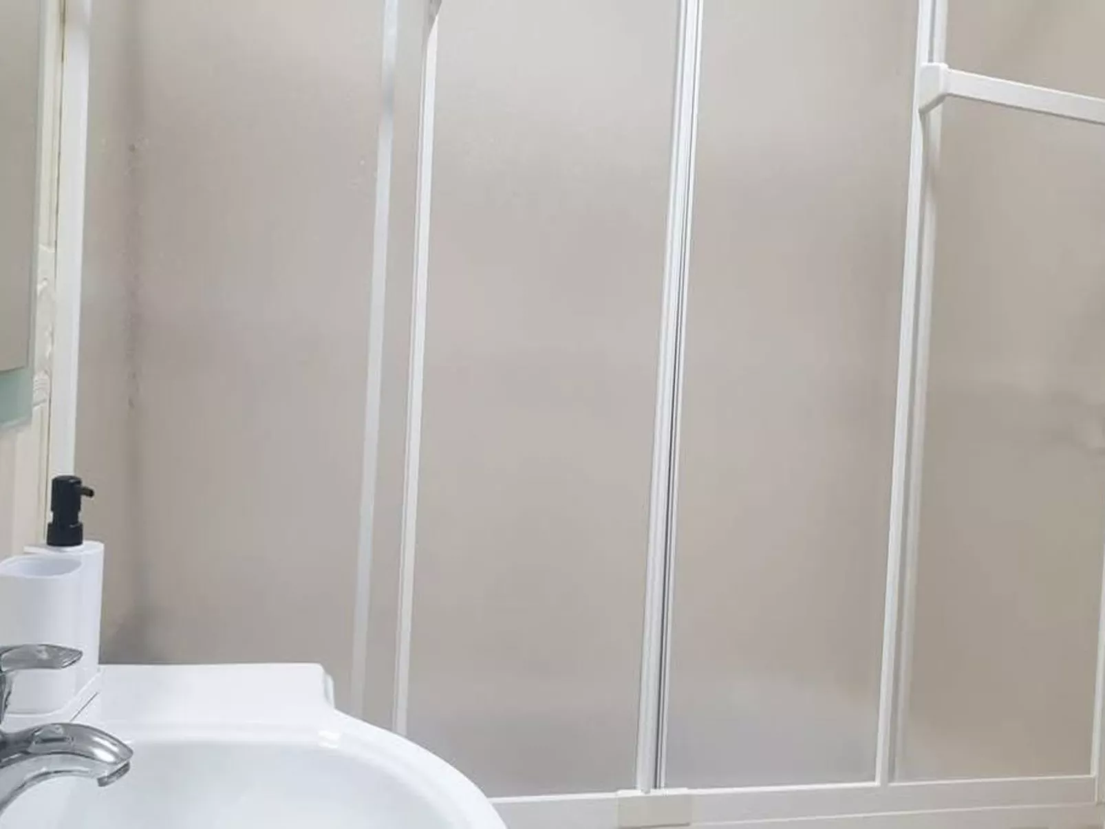 Strandnah und mit Blick auf das Meer-Image-tags.info