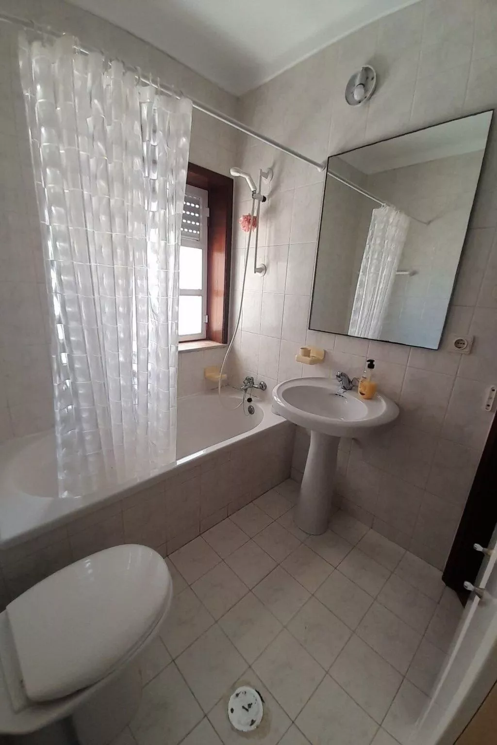 Zärtliche Momente in dieser gemütlichen Wohnung-Binnen