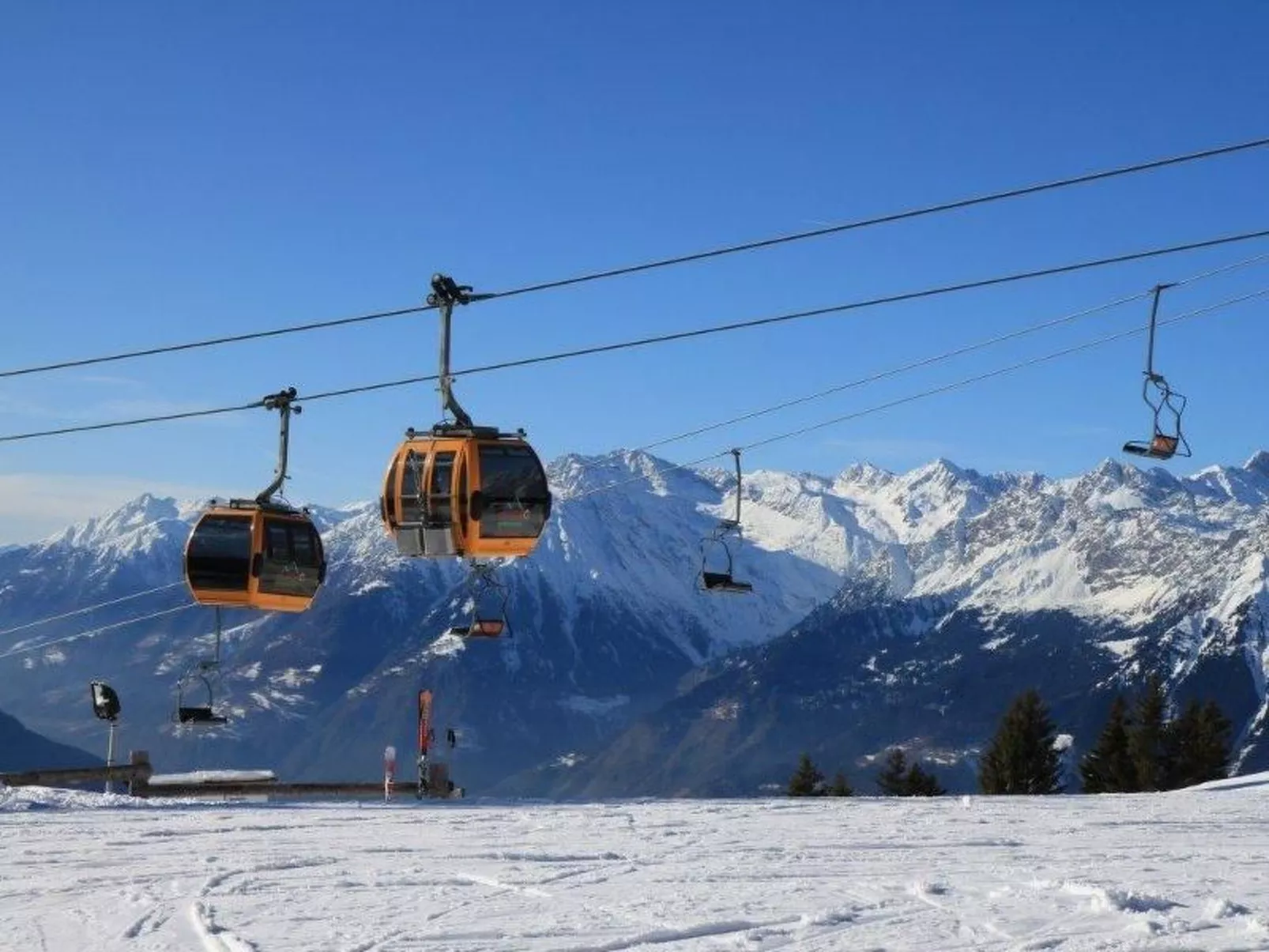 Fewo mit Pool, Sauna und Whirlpool-Buiten