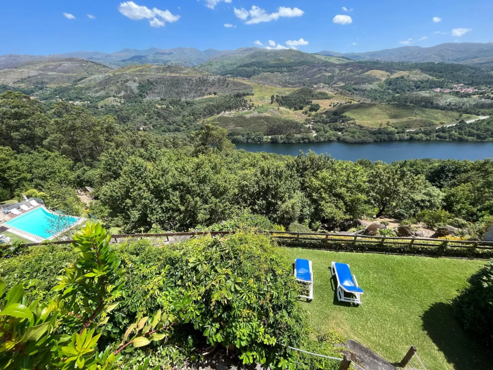 Casas das Olas 1 - Großartige Aussicht, 2 Pools, idealer Ort zum Entspannen und-Buiten