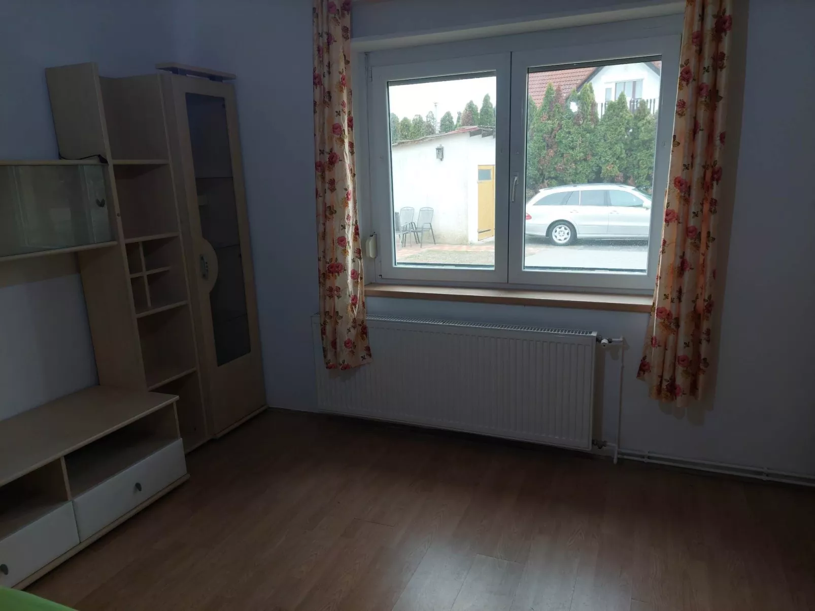 Schönes Ferienhaus mit sehr großem Pool-Binnen