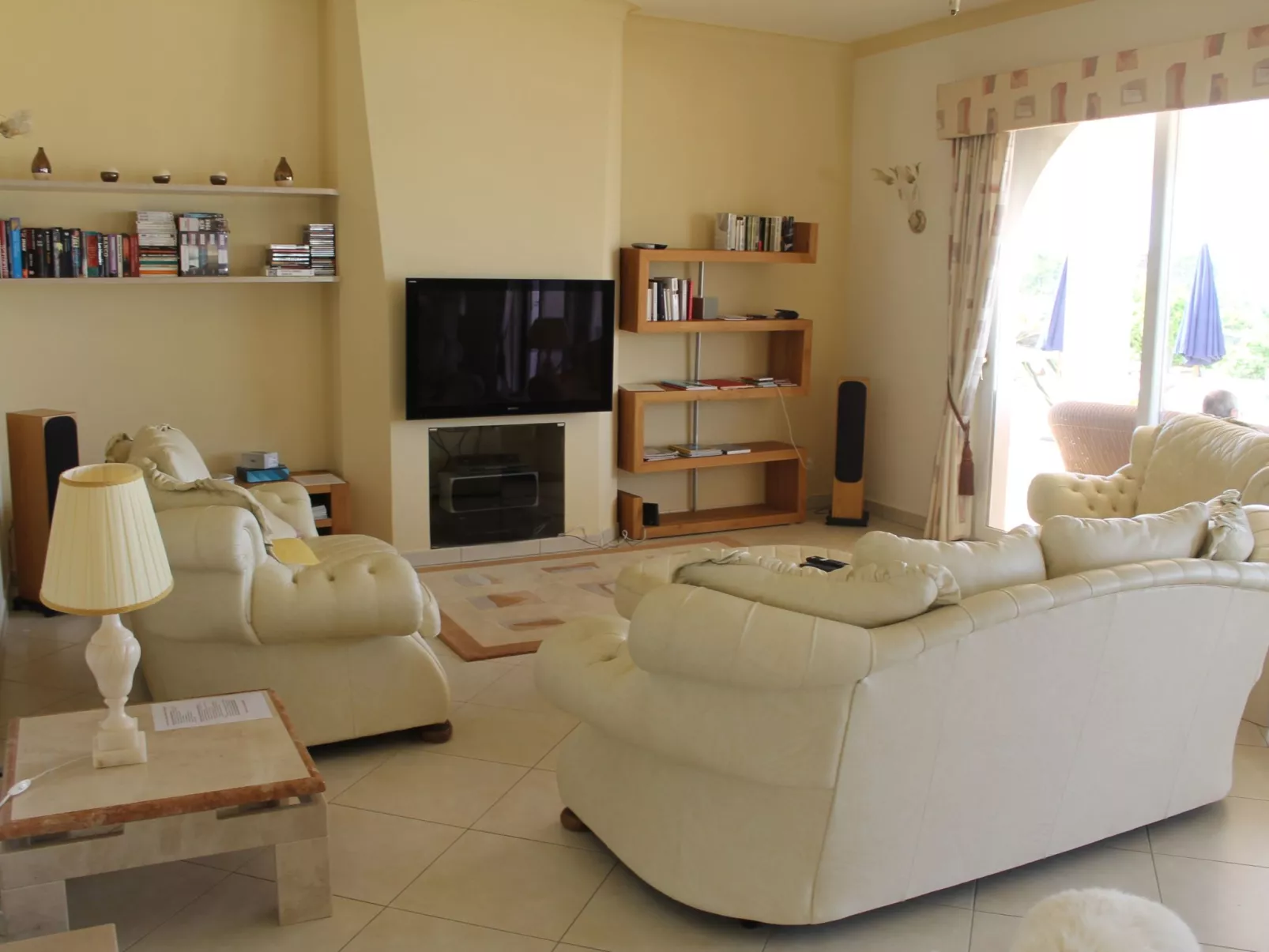 Ferienvilla mit Blick auf das Wasser-Binnen