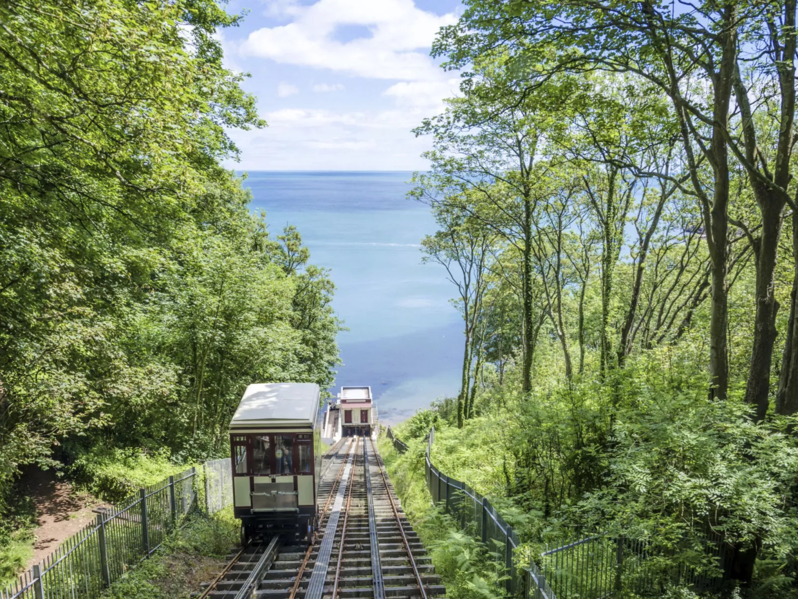 Gemütliches Familienhaus am Meer-Buiten