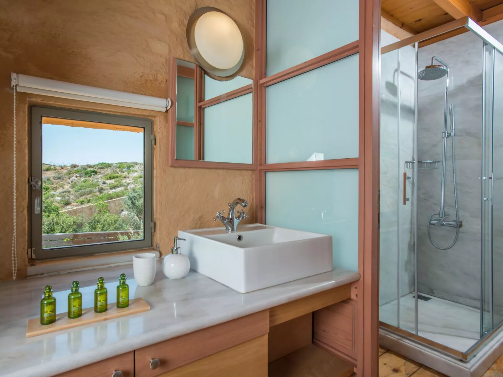 Anwesen "Olea Prime" mit Infinity-Pool-Binnen