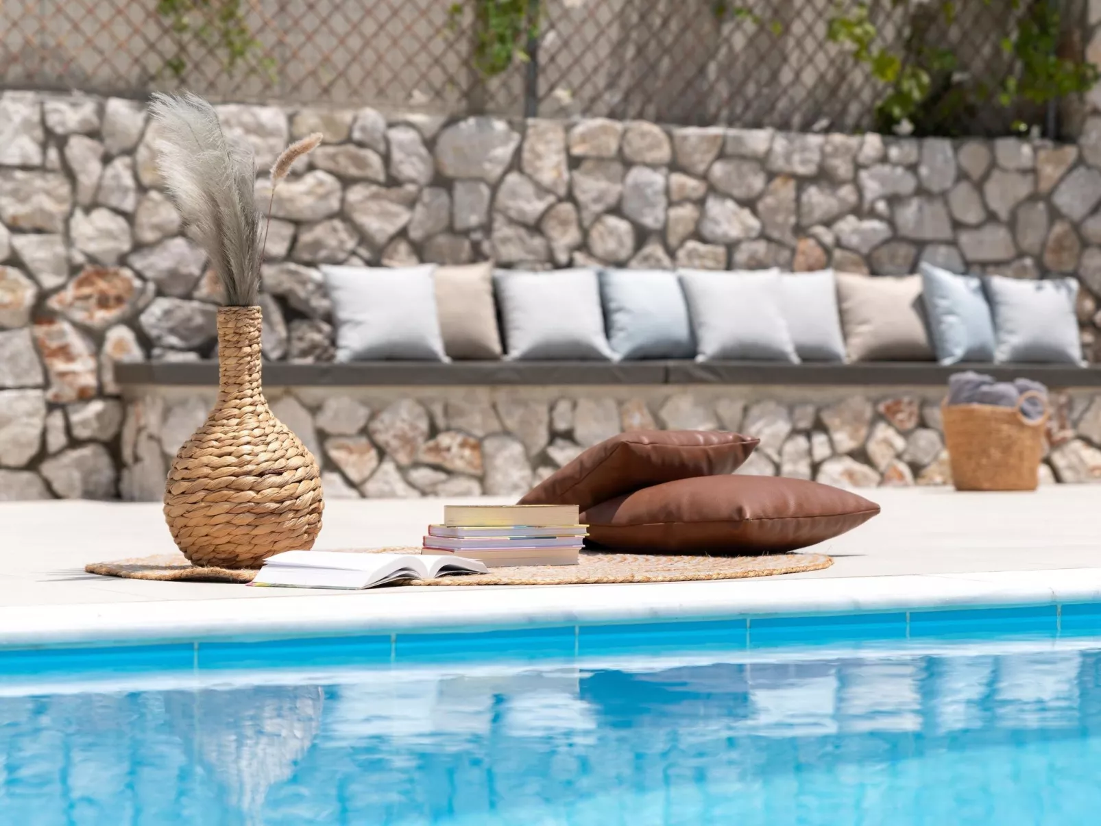 Gga Allbatros Villa-Image-tags.info