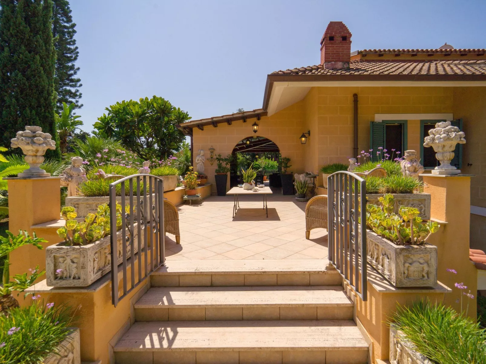 Luxus, Zentrum von Palermo, Mittelmeerpark, 3 km vom Strand entfernt, exklusive-Image-tags.info