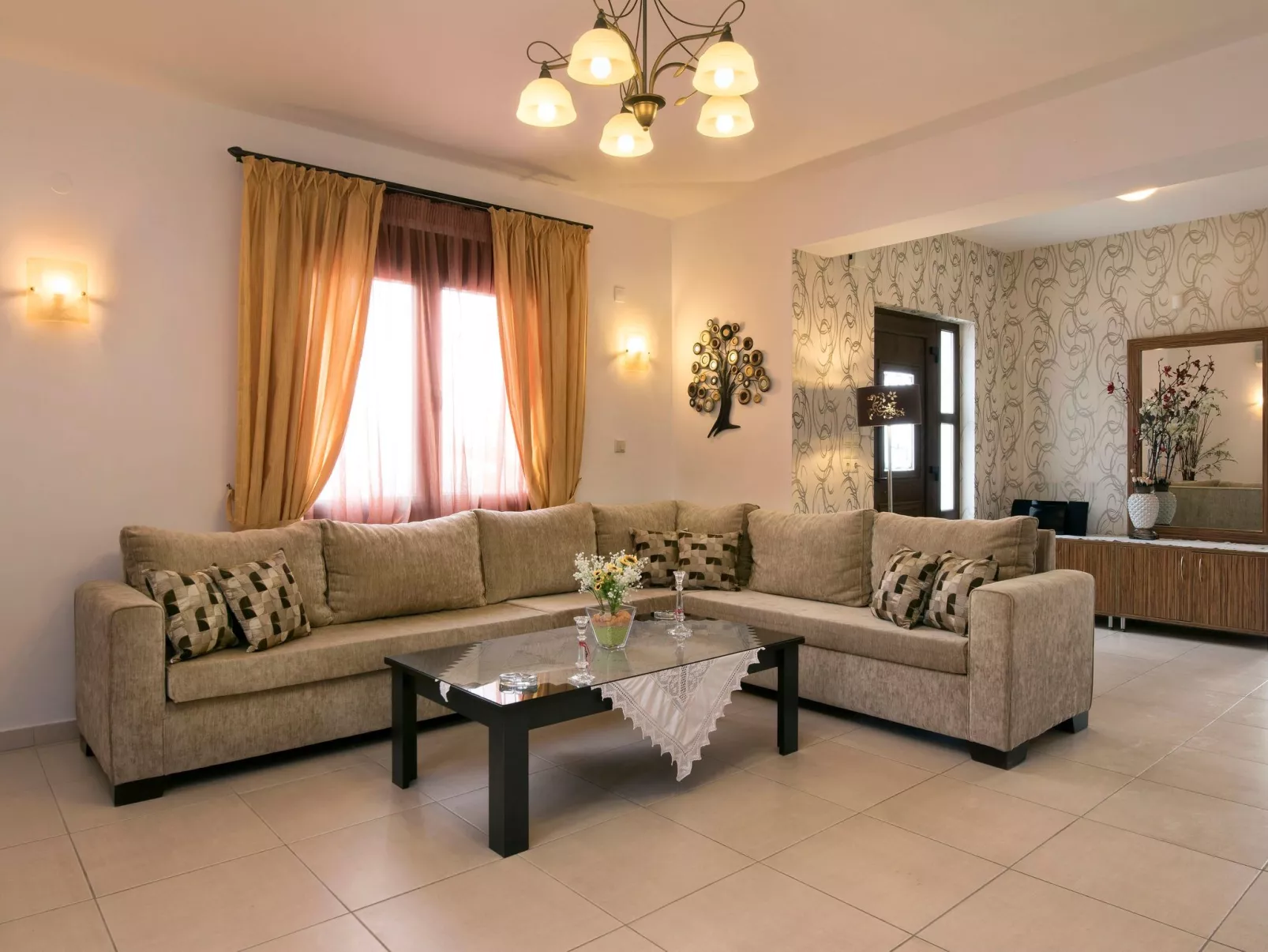 Familienvilla mit privatem Pool, Spielplatz und BBQ-Image-tags.info