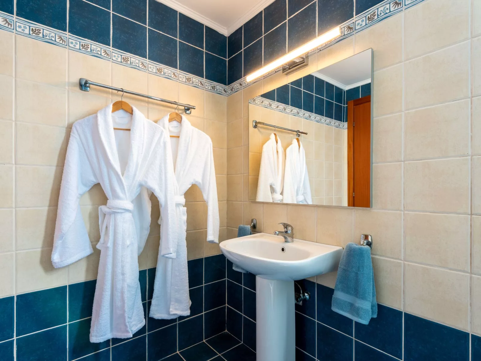 Blue Moon Villa mit tollem Pool-Binnen