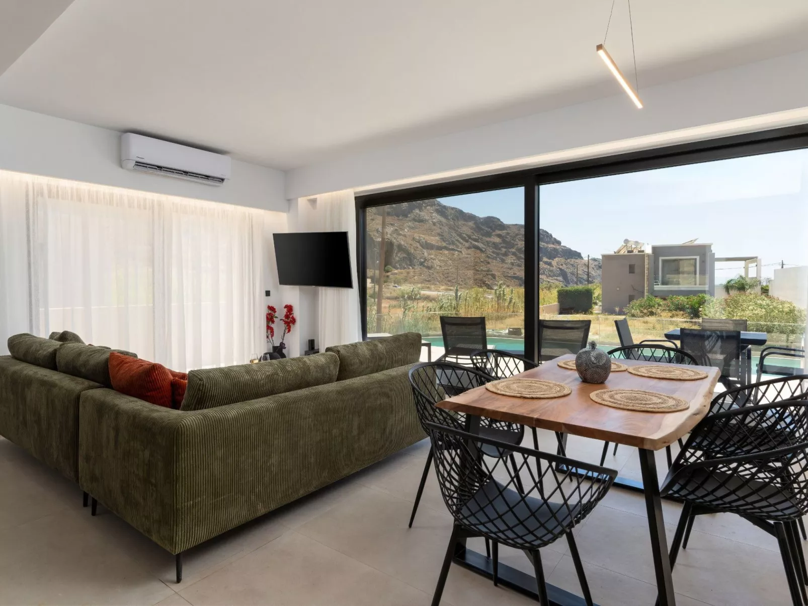 Neue Villa Anemoni mit privatem Pool, 100m zum Strand-Binnen