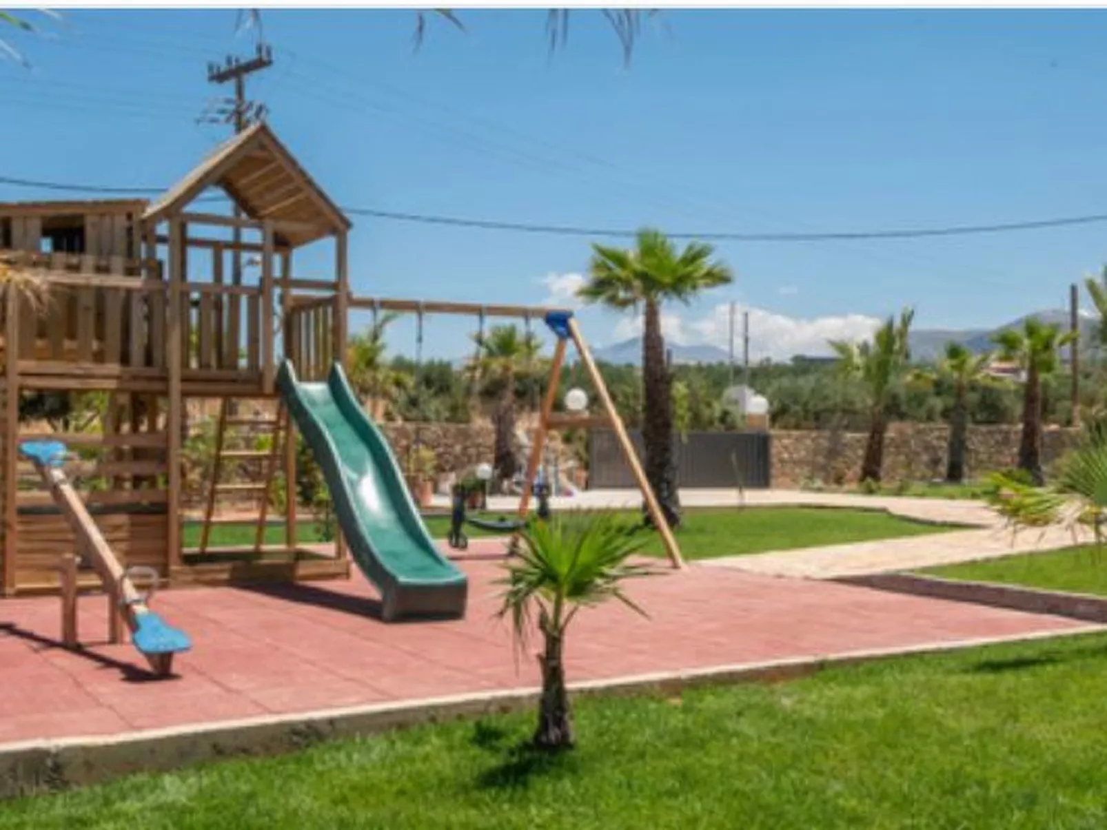 Luxuriös gestaltete Villa mit privatem Pool-Buiten