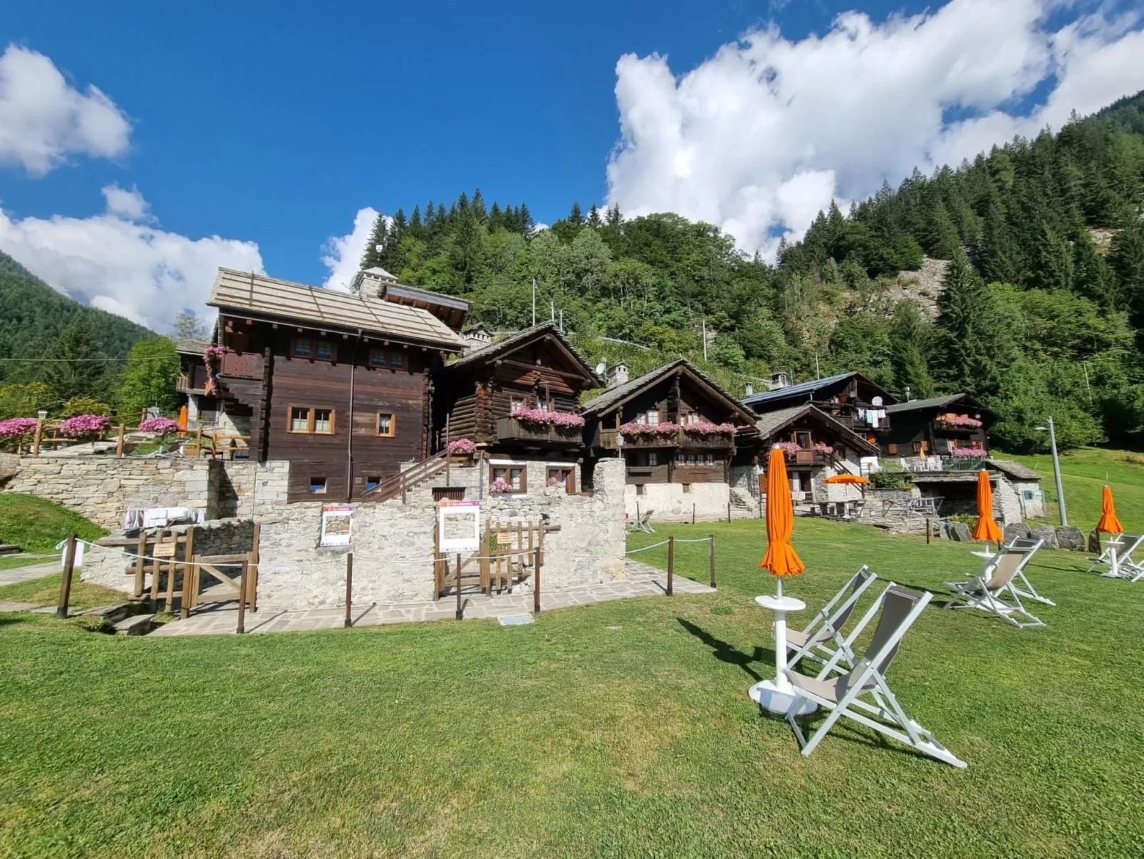 Chalet Borgo Walser Testa 5 - Buiten
