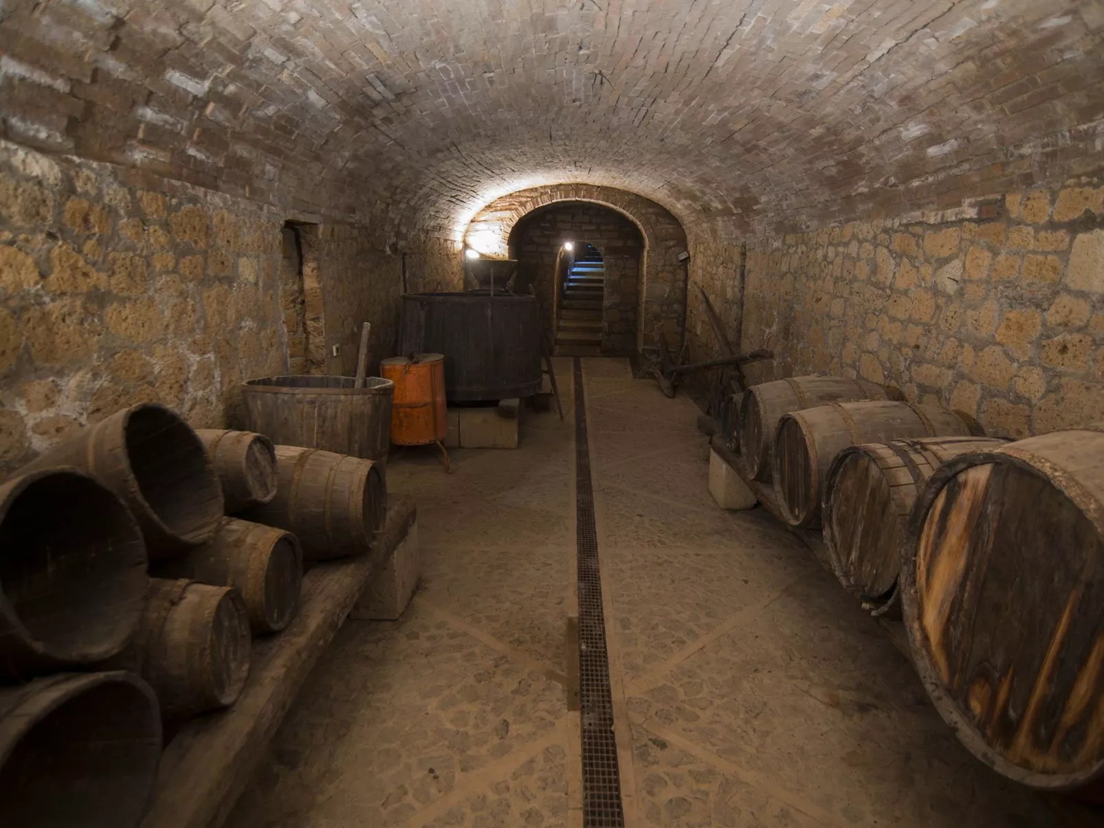 Komfortable Unterkunft in einem Schloss, Schwimmbad-Buiten