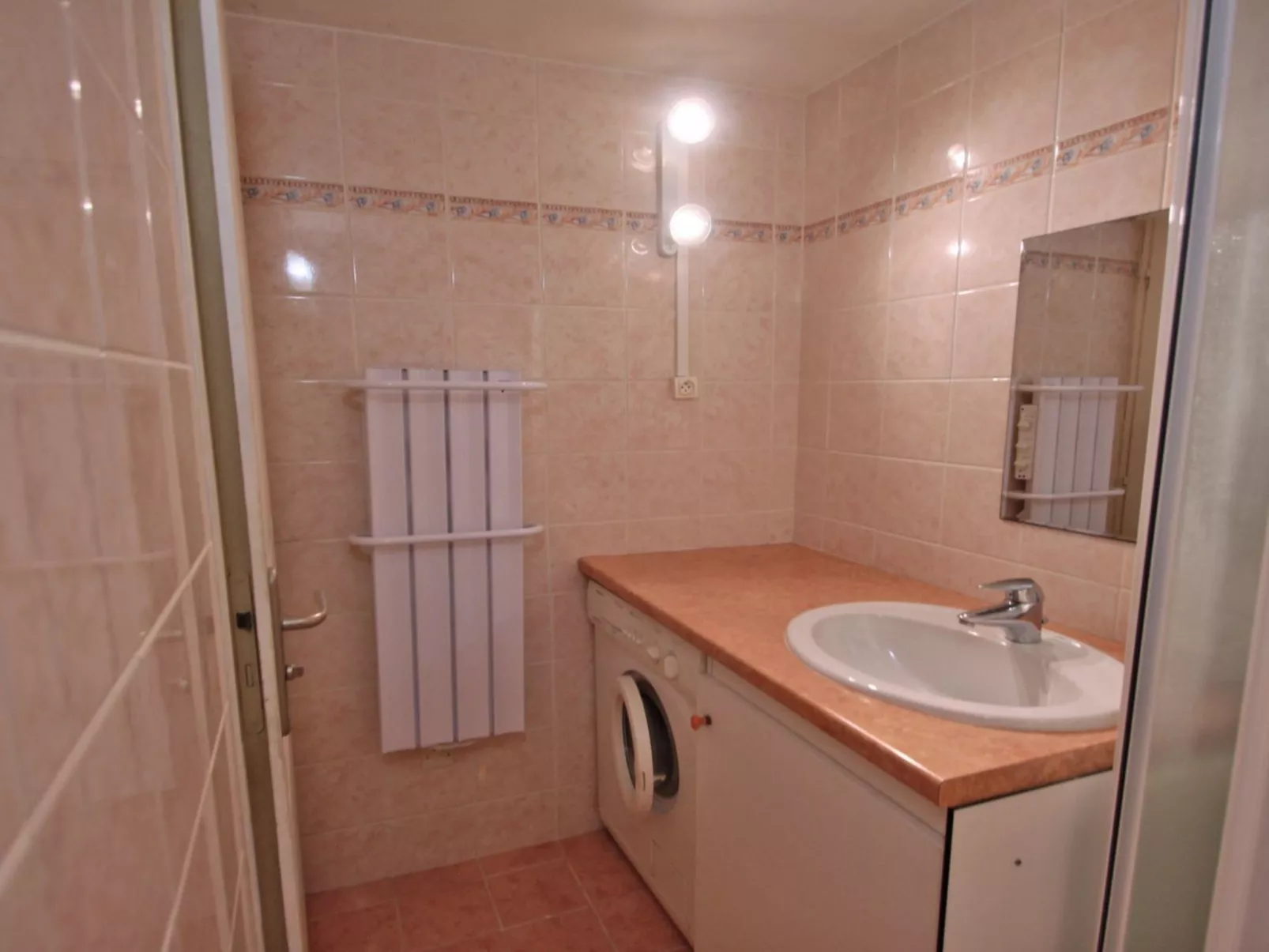 Mas provençal - 4-6 Personen - Strand zu Fuß erreichbar-Binnen