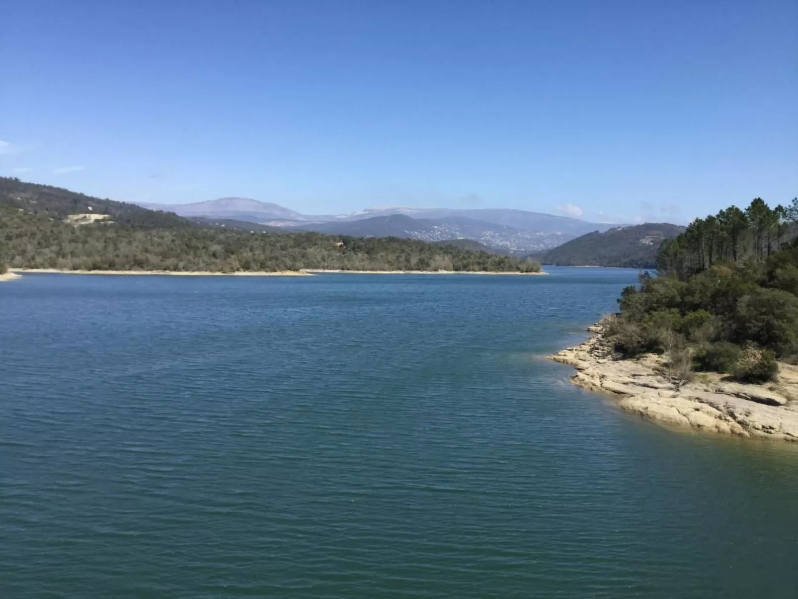 "Meline" mit Aussicht-Buiten