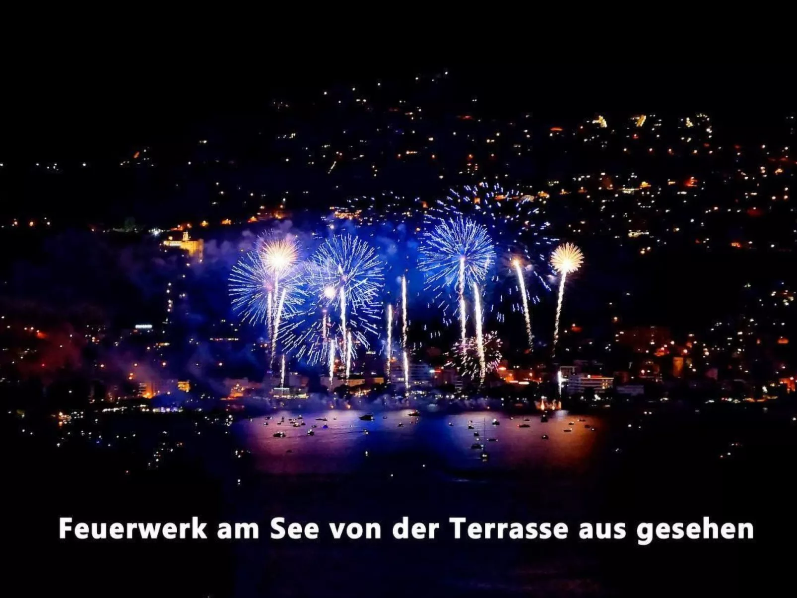 Studio mit Blick auf das Wasser-Image-tags.info