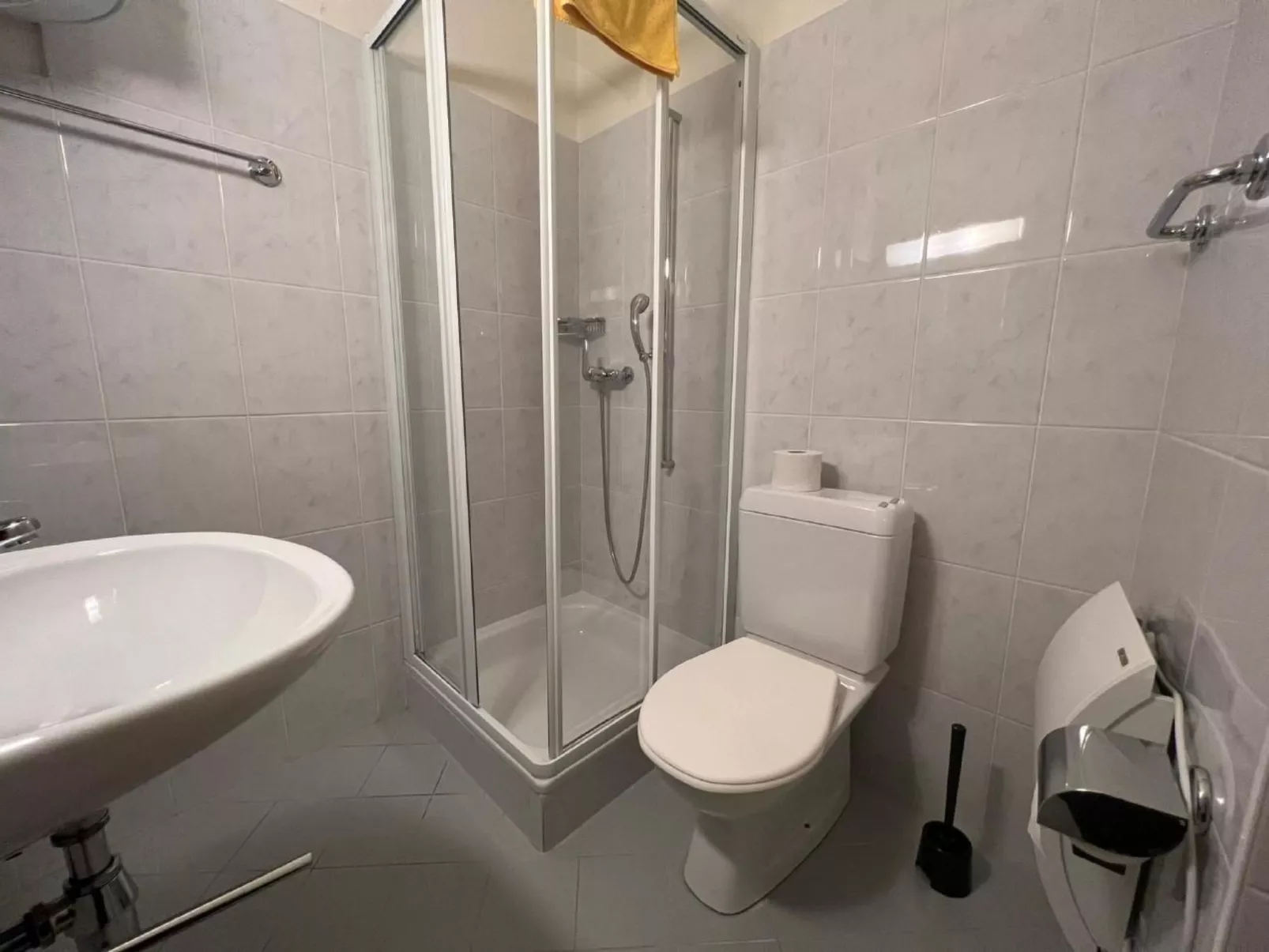 Ascona Nostrana 2-Binnen