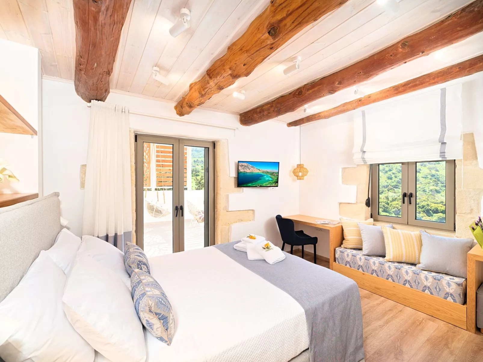 Blue Lake Villa Beheizter Pool-Image-tags.info