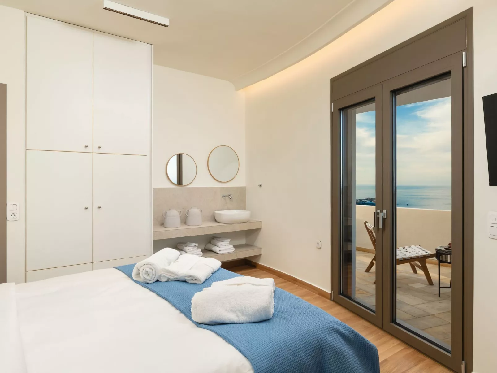 Luxuriöses Anwesen mit Meerblick und beheiztem Infinity-Pool-Image-tags.info