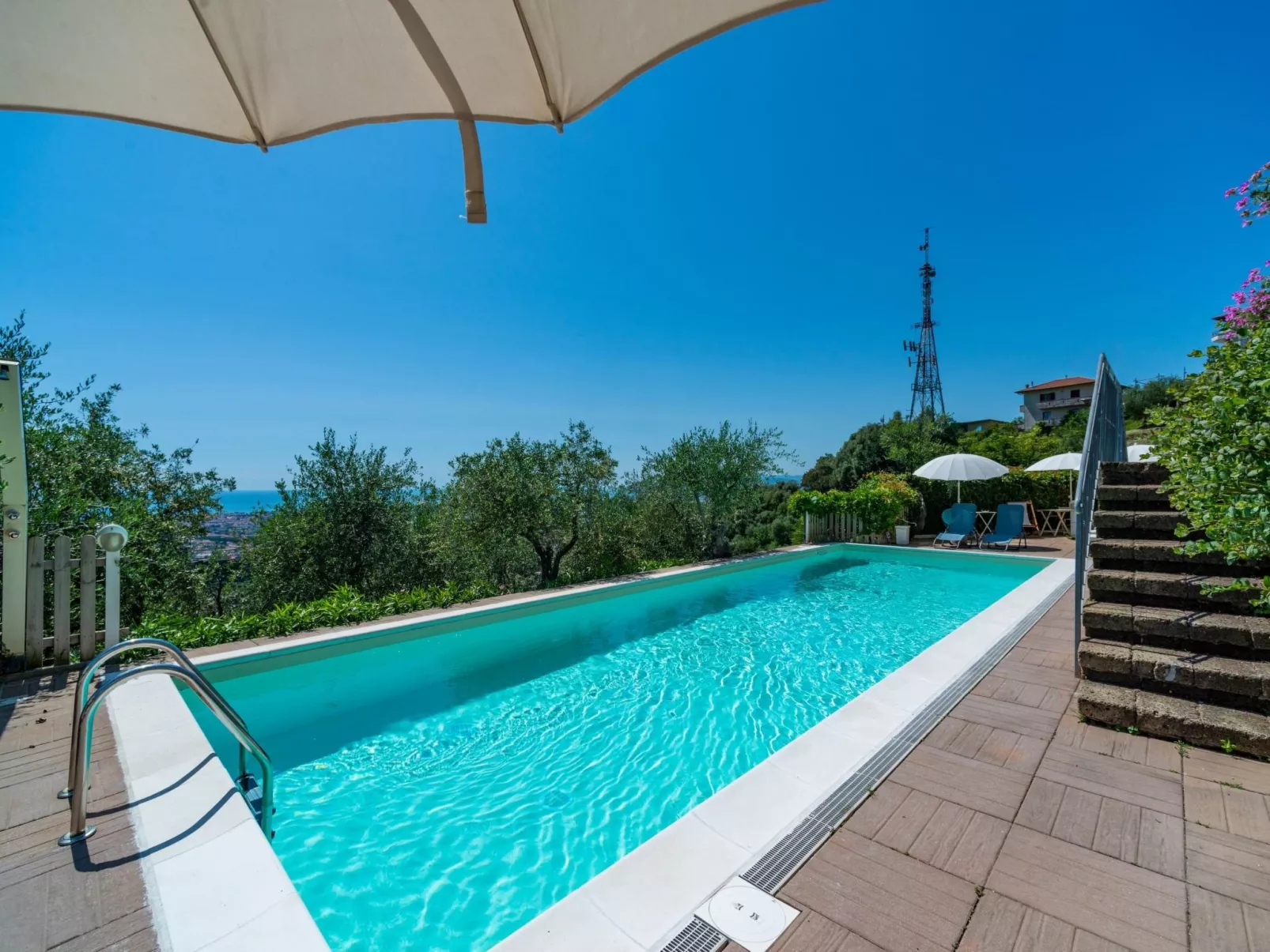 Wohnung 'Settimo Cielo3' mit Schwimmbad-Buiten