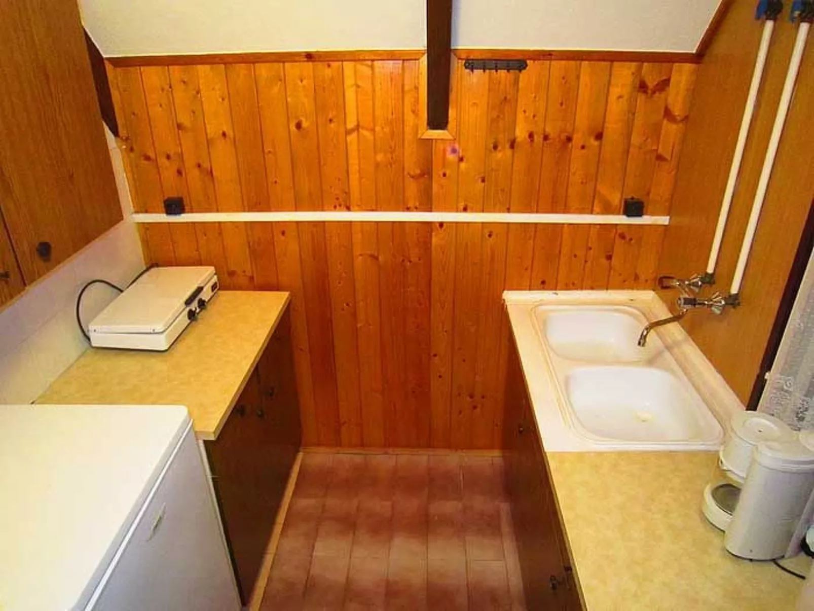 Wohnung in Balatonberény mit Möblierter Terrasse - Binnen