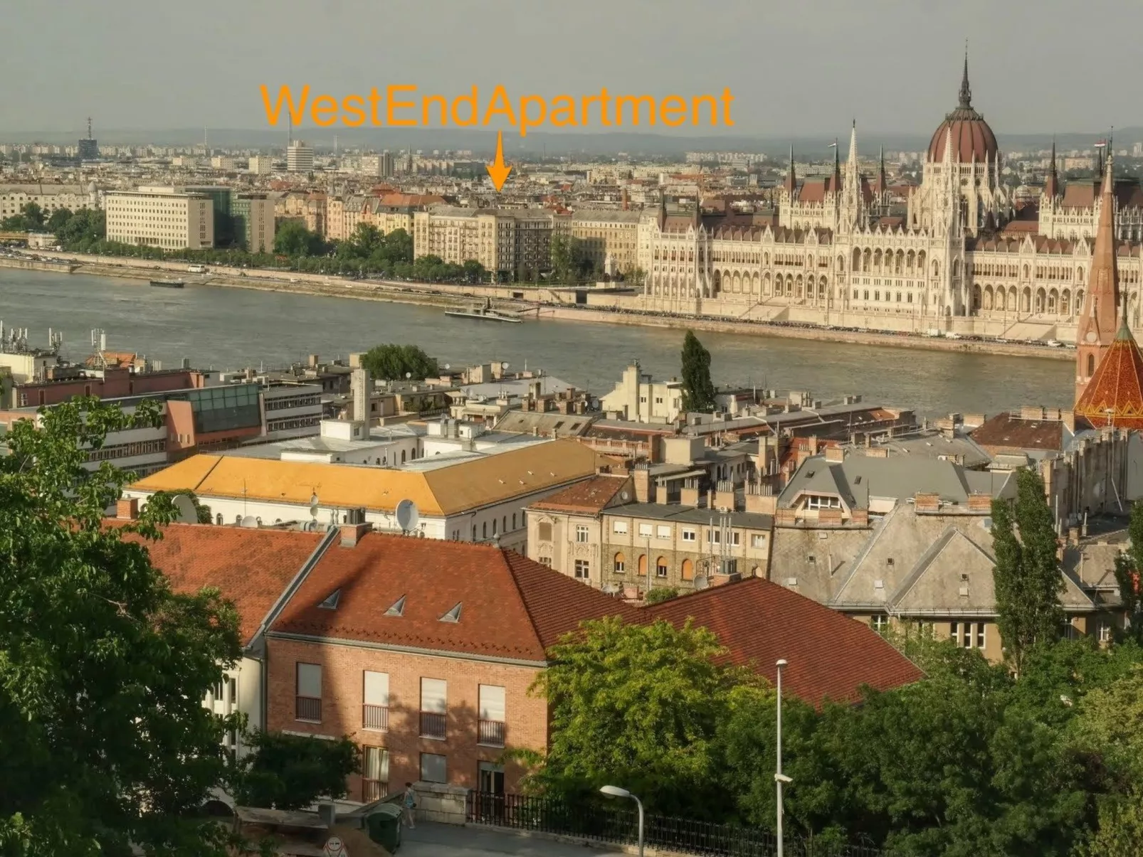 Moderne Ferienwohnung in Ujlipotvaros mit Garten-Buiten