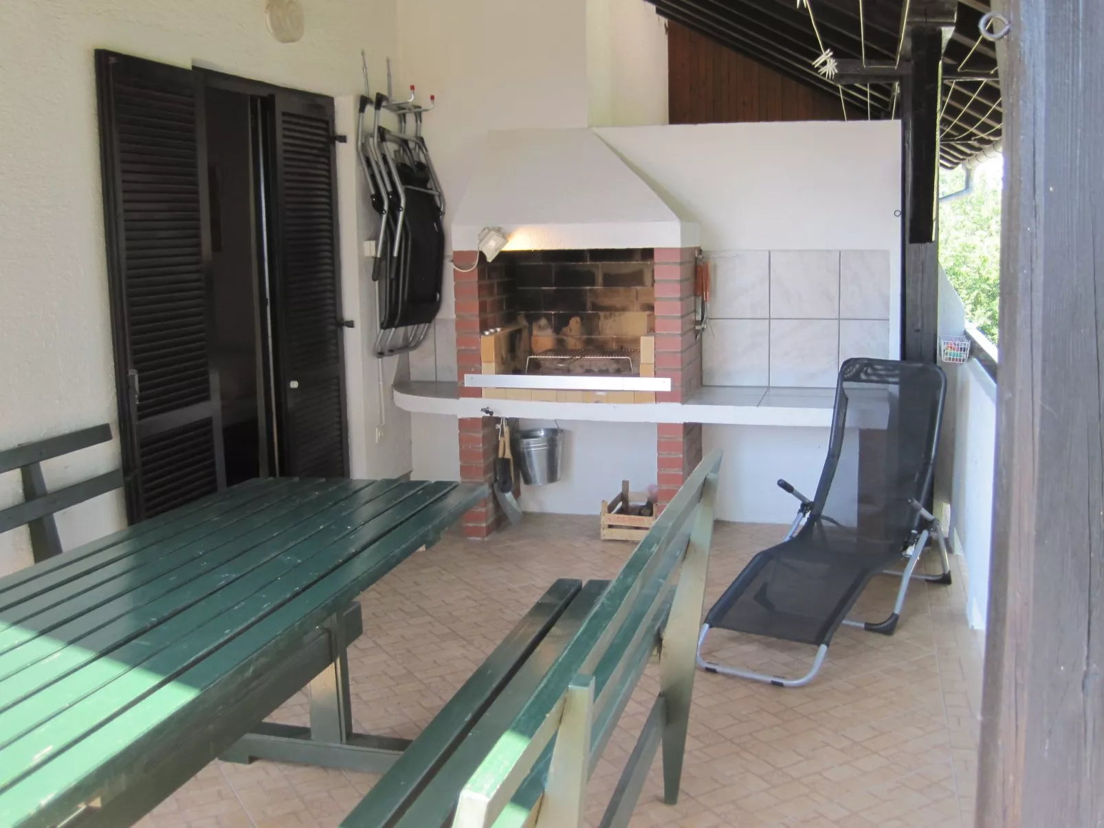 Villa Paolija' Wohnung mit Schwimmbad-Buiten