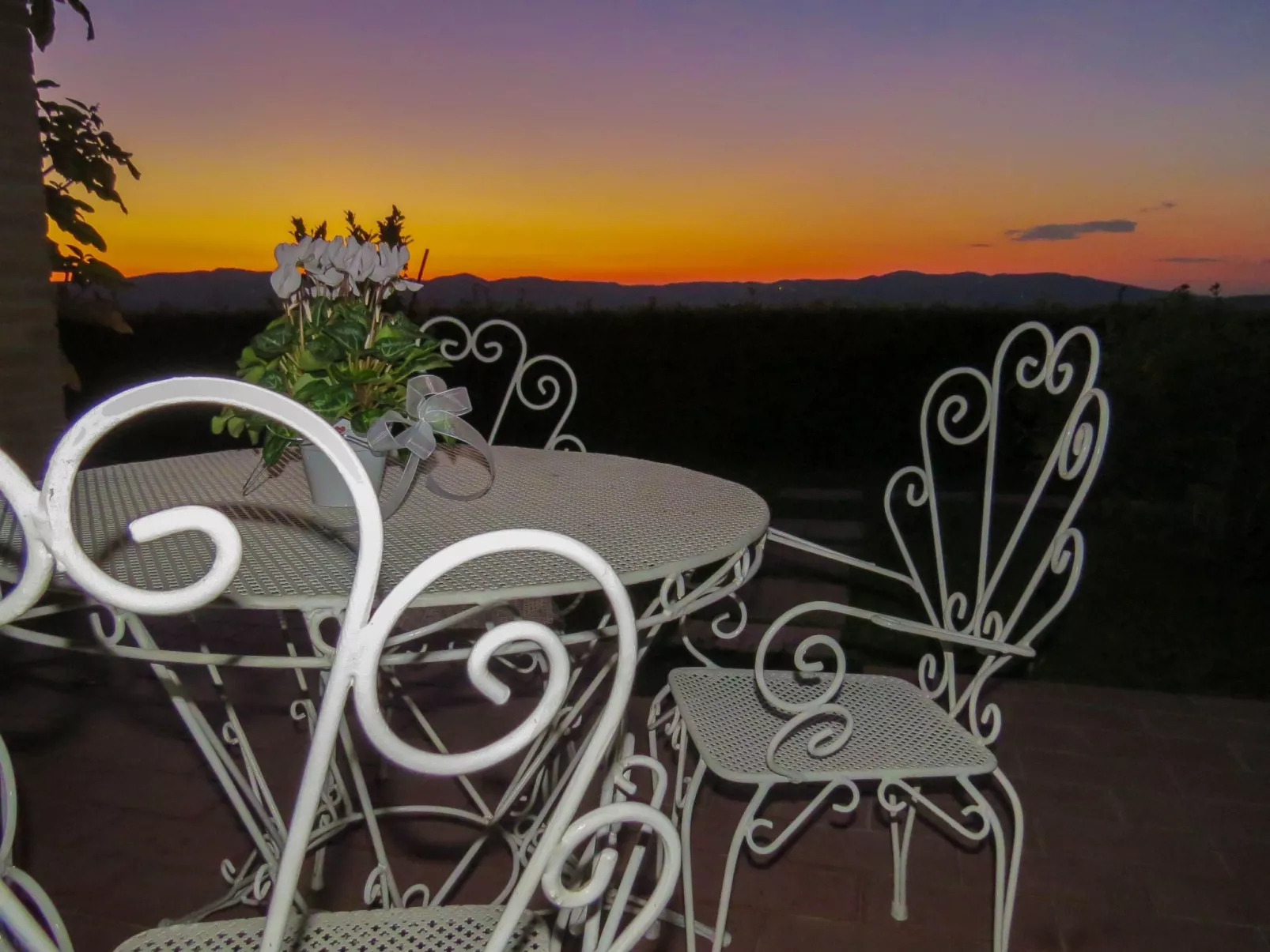 Pieve pomaia' Studio mit Gemeinschaftspool-Image-tags.info