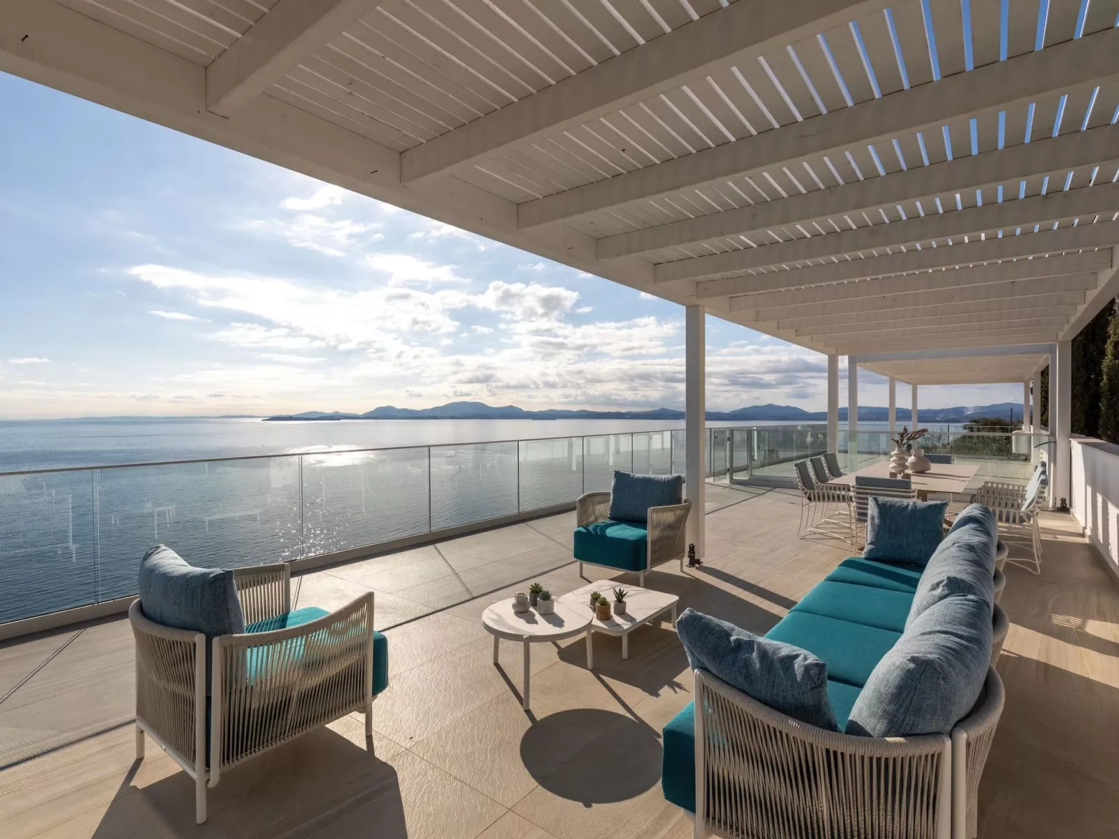 Luxuriöse Wohnung mit Meerblick Stoa Serenity-Image-tags.info