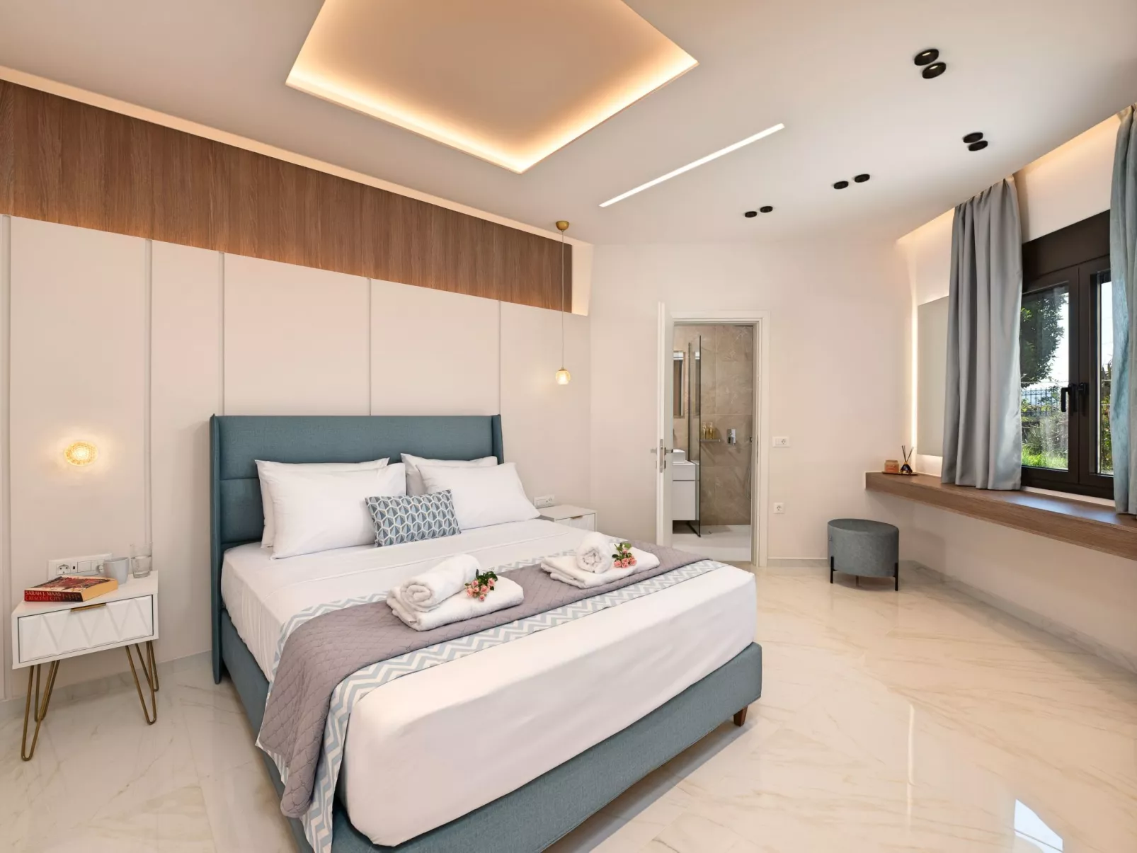 Celestial Villa Privater Pool und Jacuzzi-Binnen