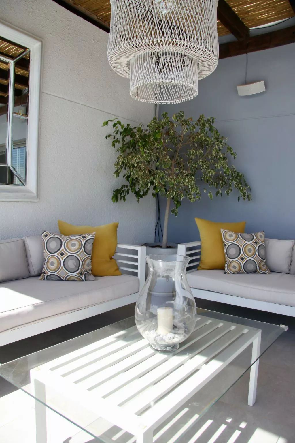 Mit Pool für 2 Personen und 4 Kinder-Binnen