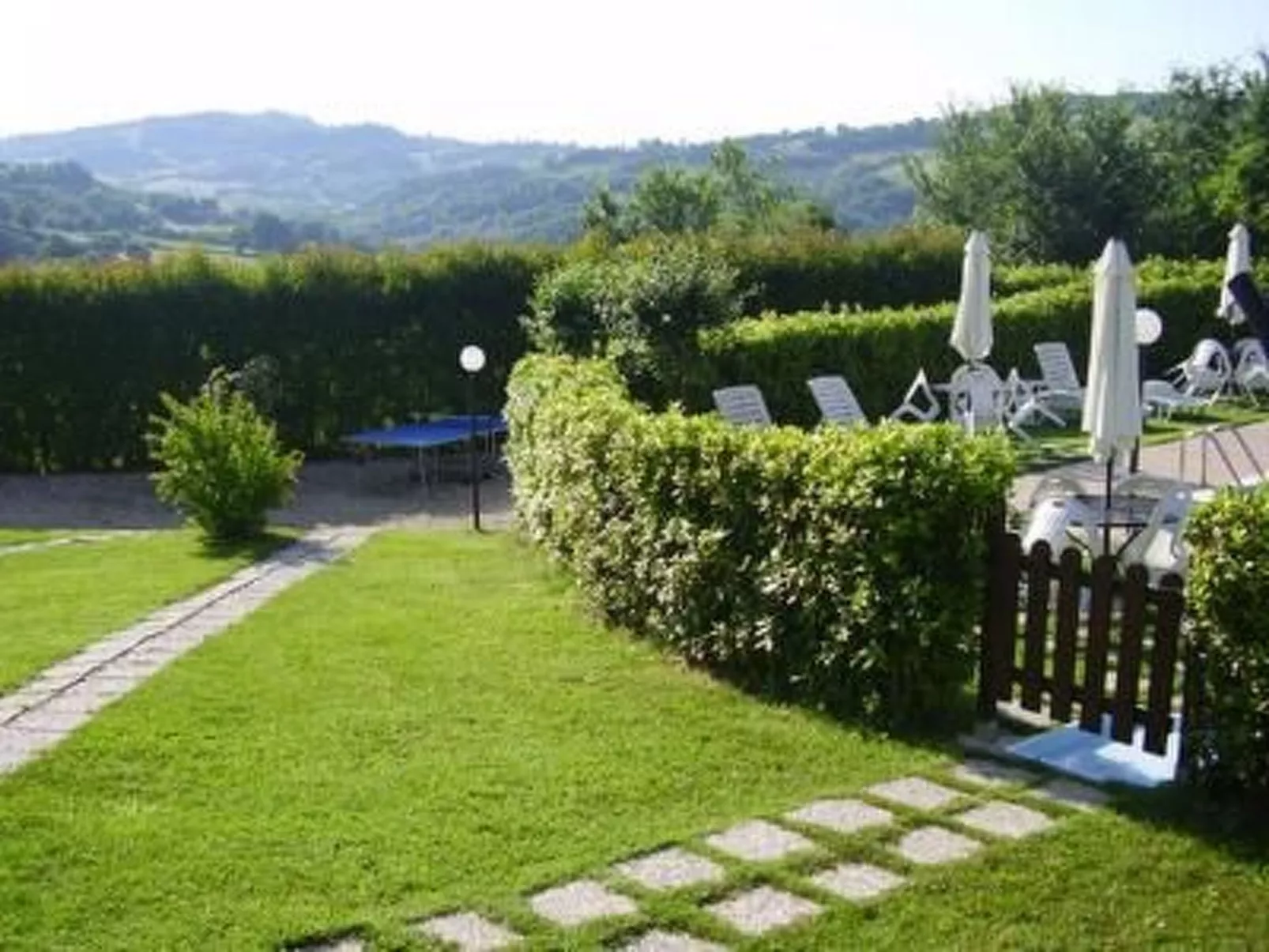 Nespolo' Wohnung mit Gemeinschaftspool-Buiten