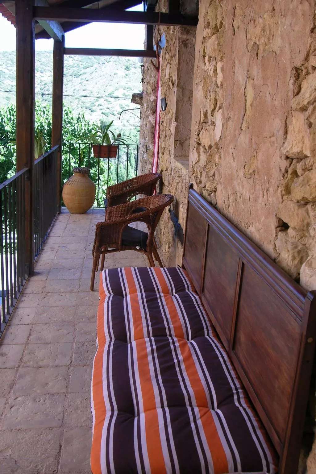 Wohnung Ebrón, Blick auf das Tal. - Buiten