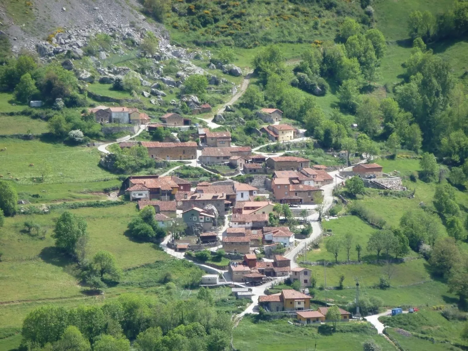 Berghütte mit Terrasse, Kamin und Jacuzzi-Image-tags.info