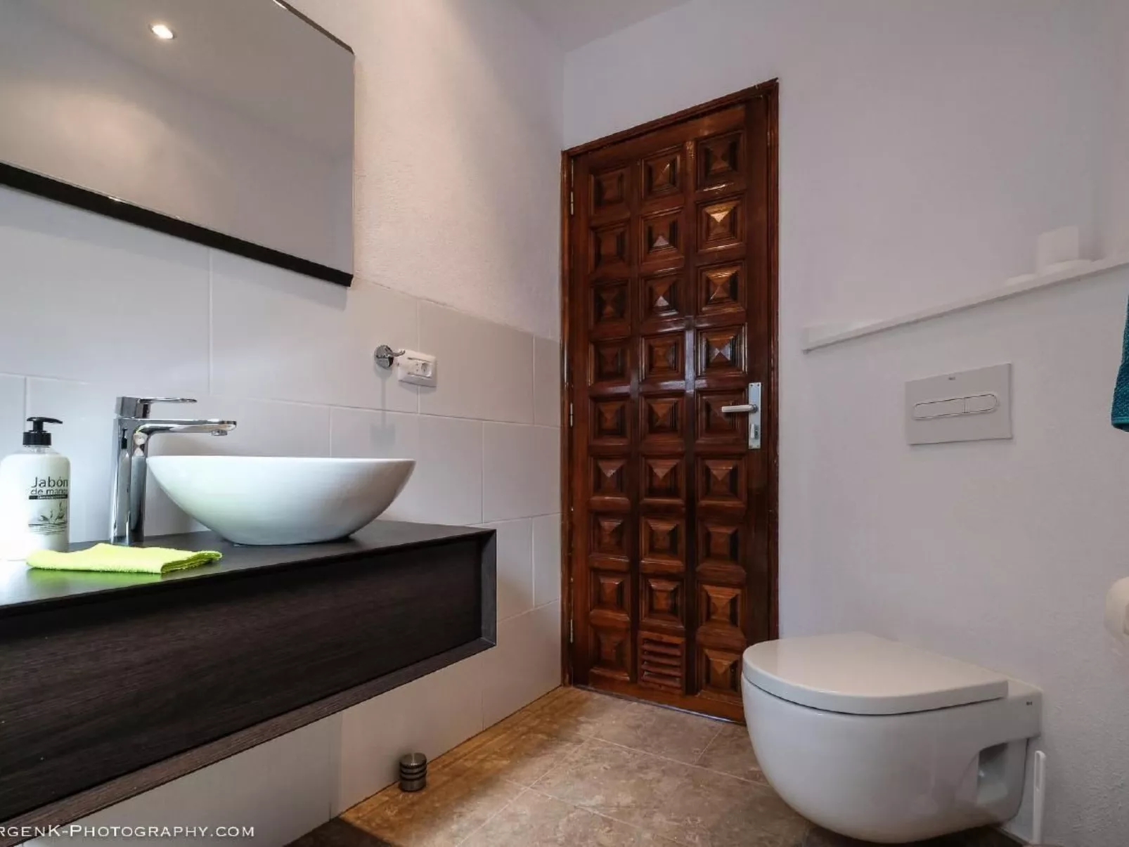 Strandnahes Haus mit Terrasse zum Sonnenuntergang - Binnen