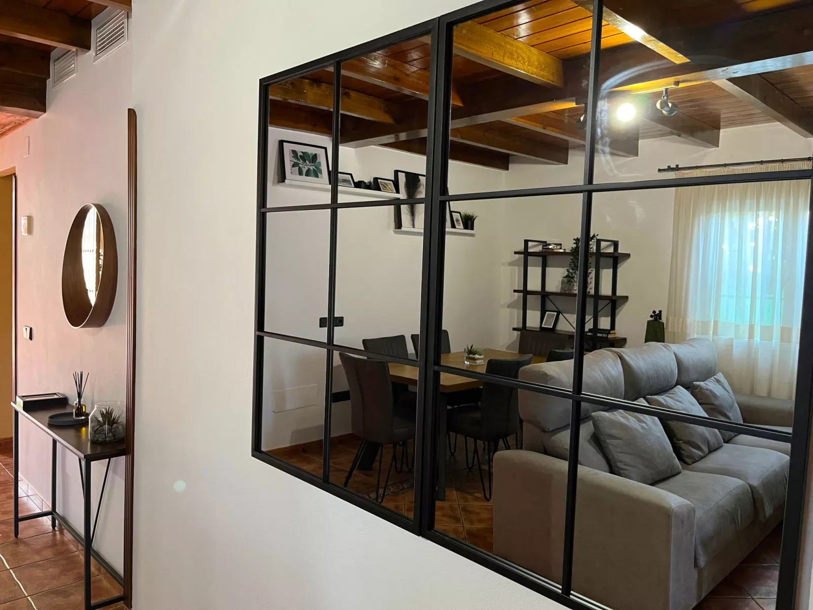 Charmantes Ferienhaus mit Grill und Schwimmingpool-Binnen