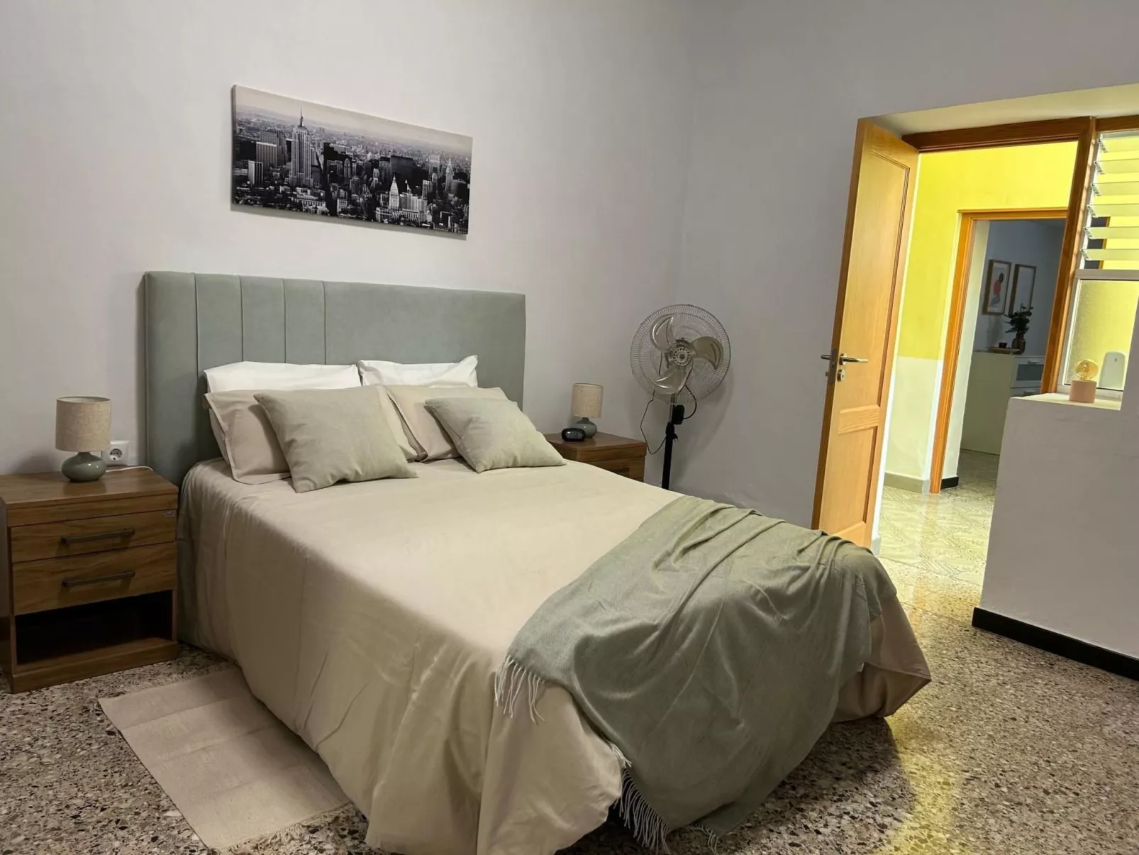 Edara Home - Haus mit privatem Garten-Binnen