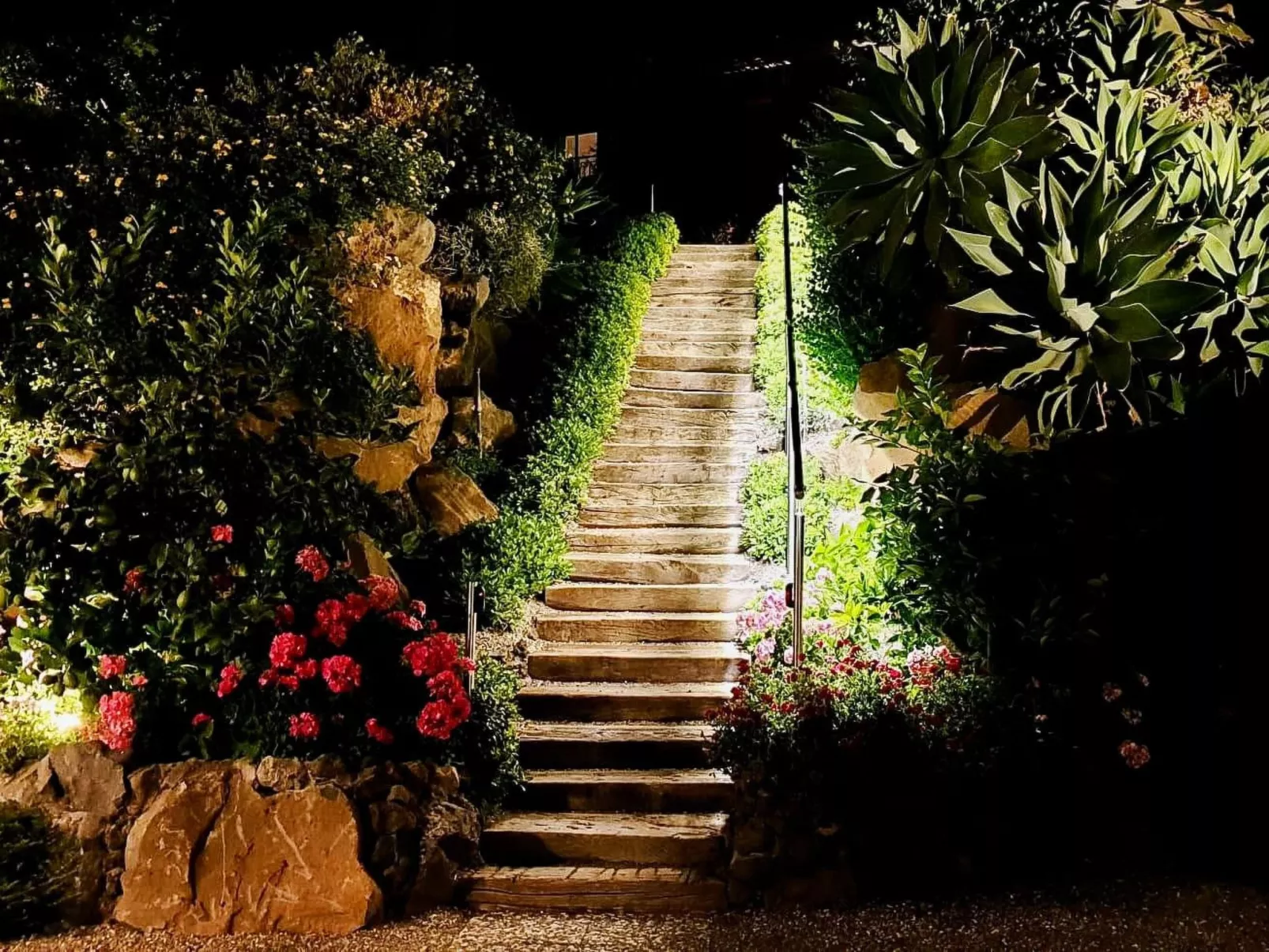 Zyklopenhaus. Erstaunliche Aussicht und privates Mini-Spa-Buiten