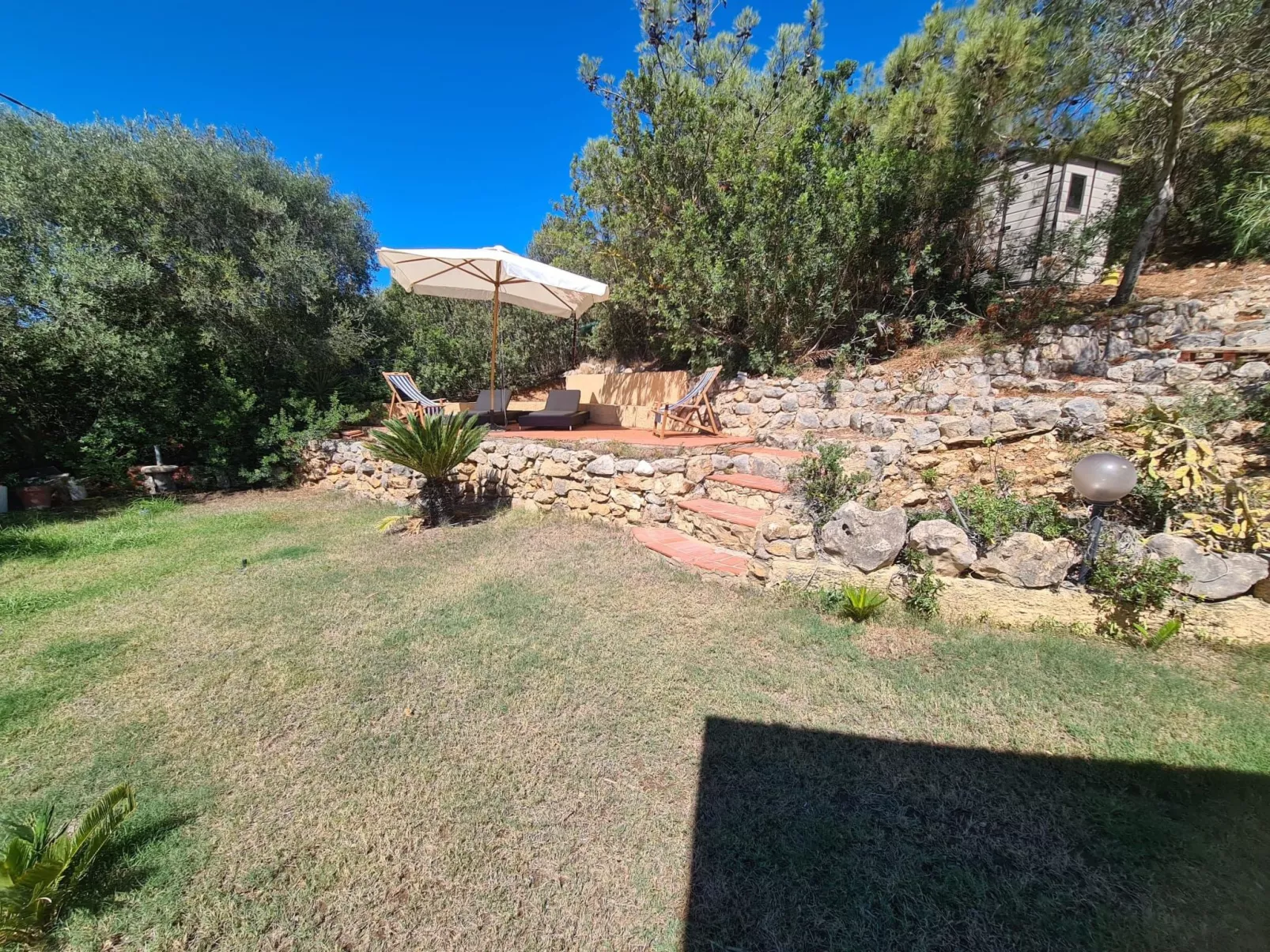 Villa mit Panoramablick-Image-tags.info