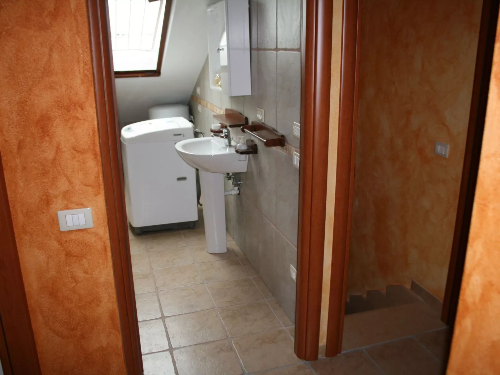 'Chloe-Image-tags.info