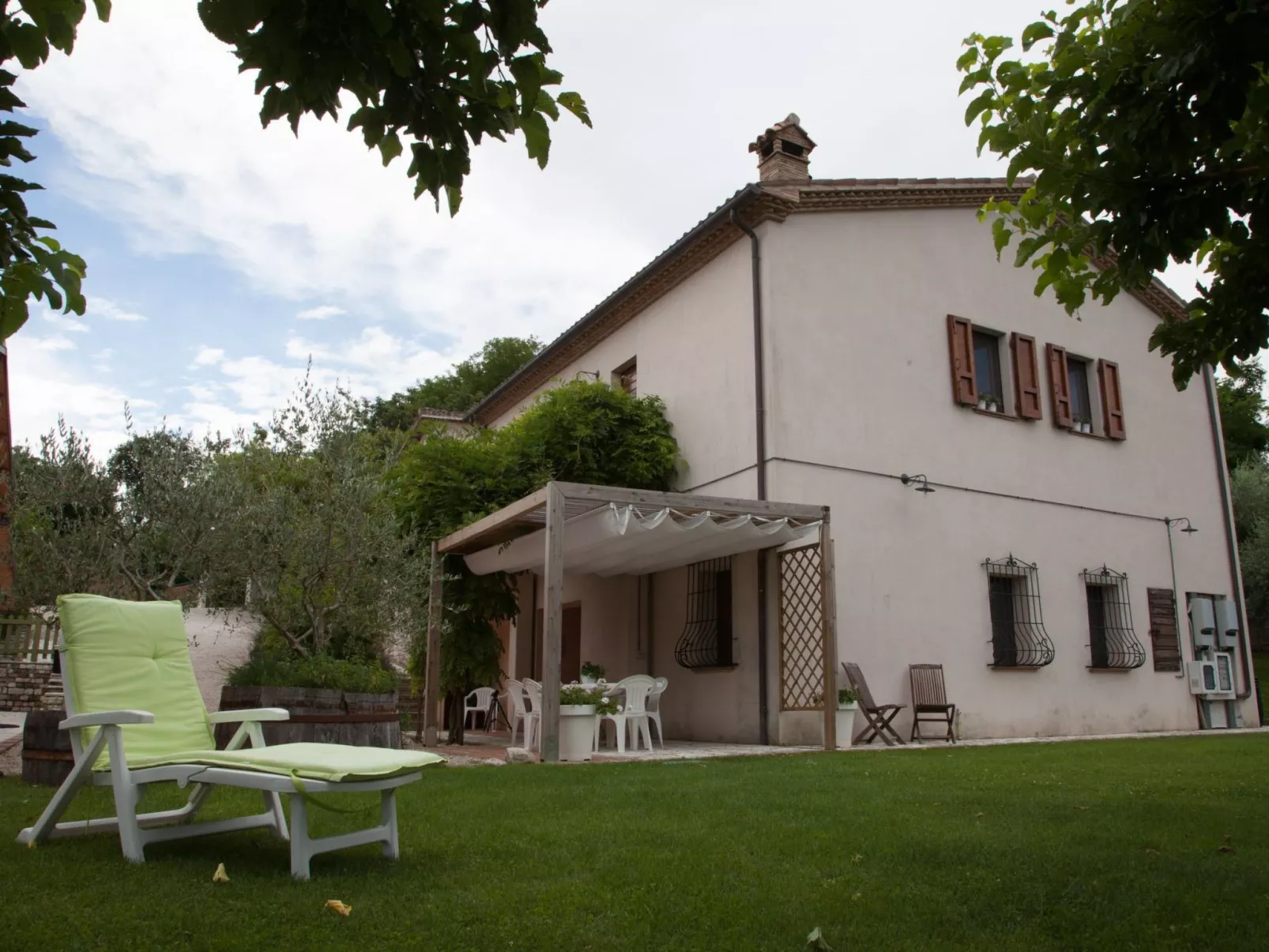 Wohnung mit Privatparkplatz-Buiten