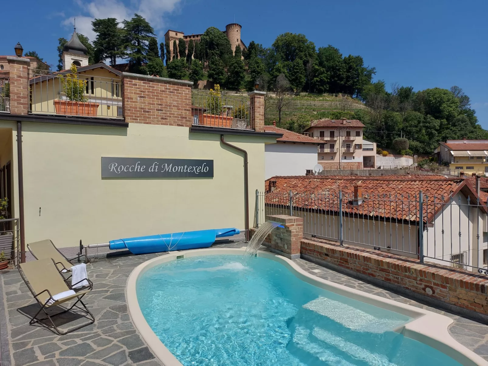 Wohnung 'Golden Sands' mit Schwimmbad-Buiten