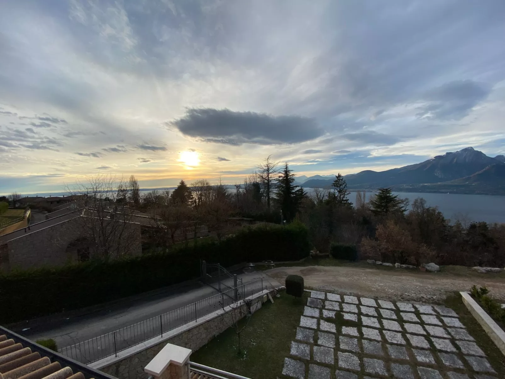 Ferienvilla mit Wasserblick-Buiten