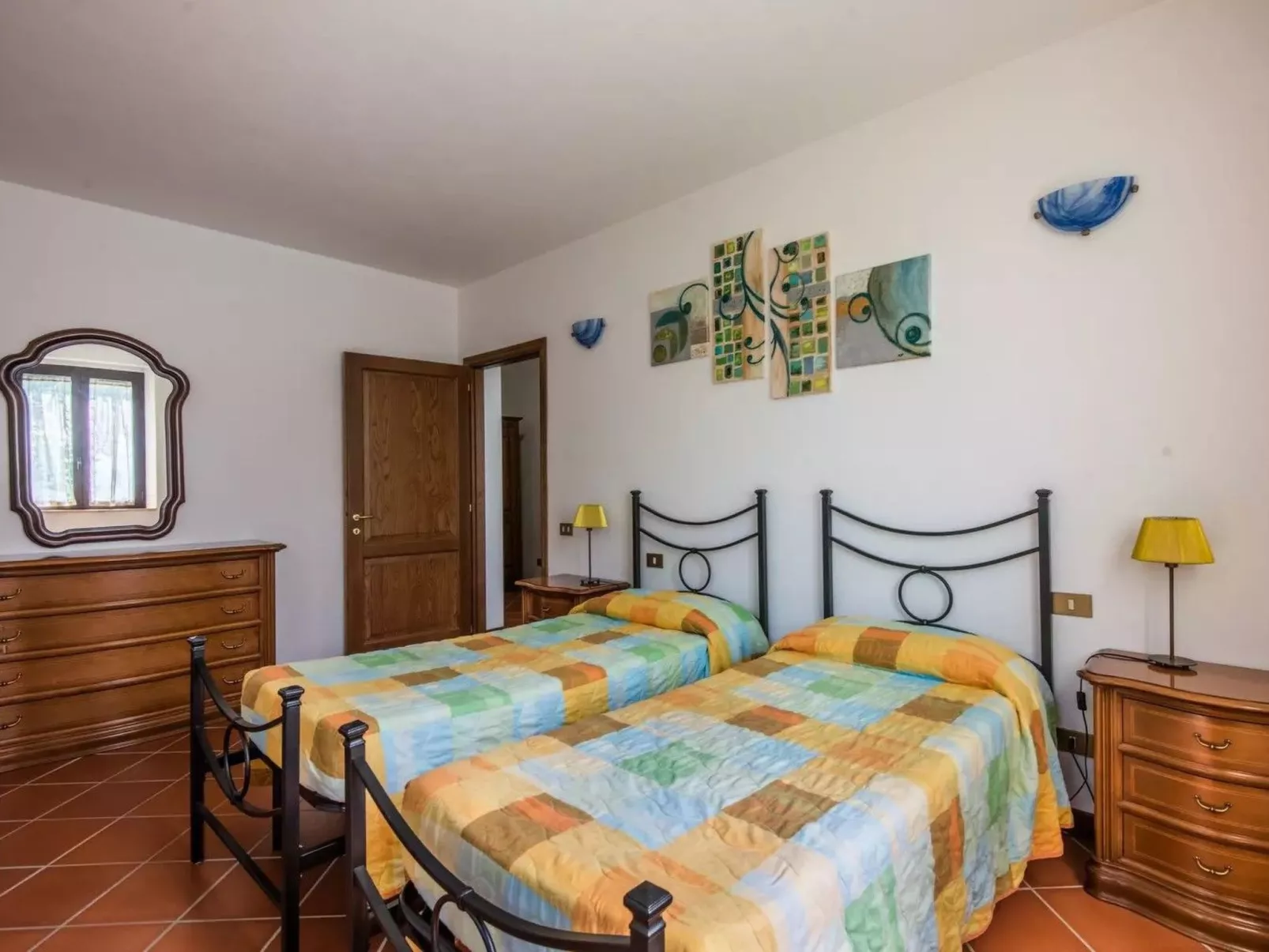 Wohnung mit Garten und oberirdischem Pool-Binnen