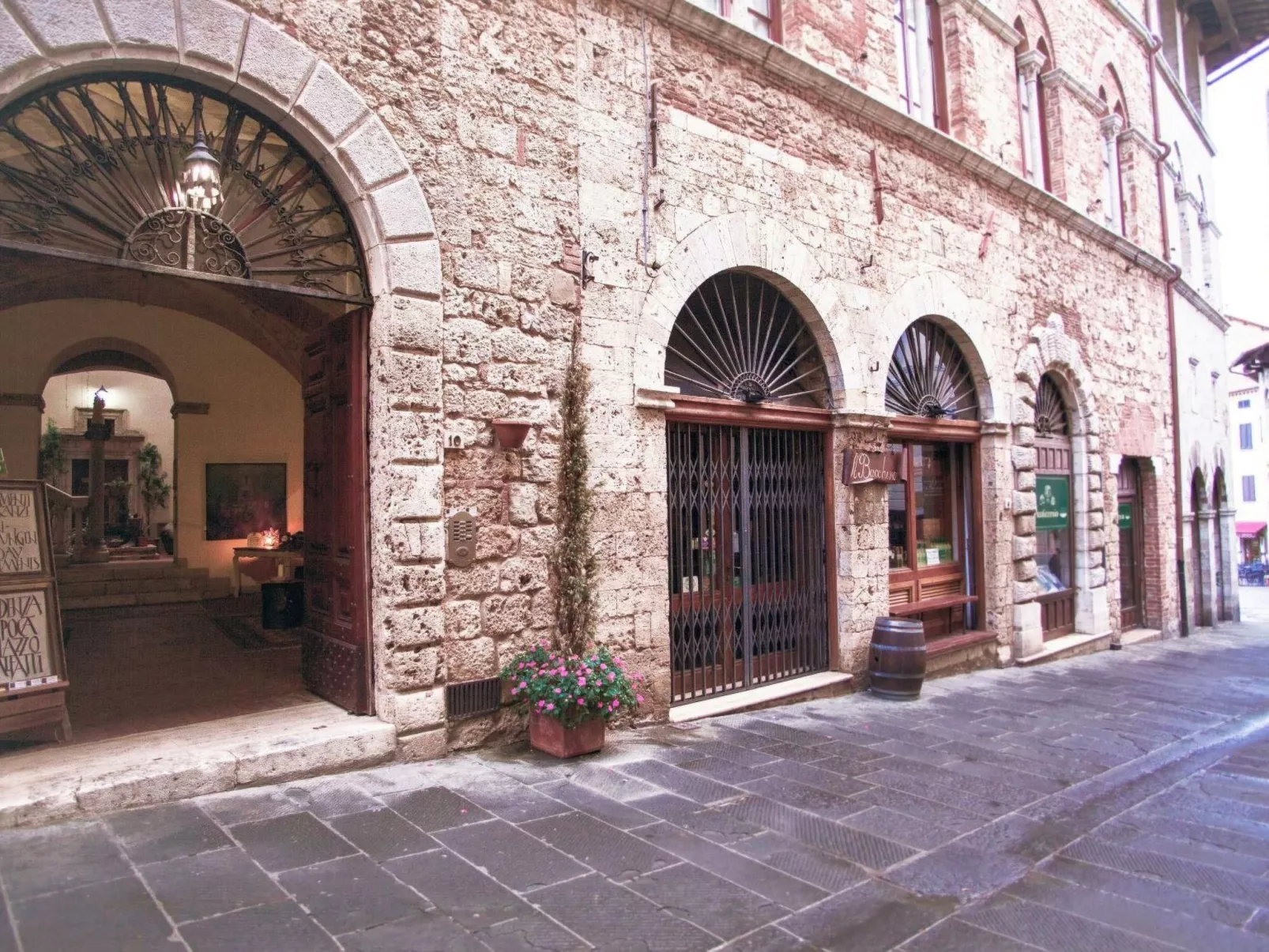 Palazzo Malfatti Zwei-Zimmer-Wohnung für zwei Personen-Buiten