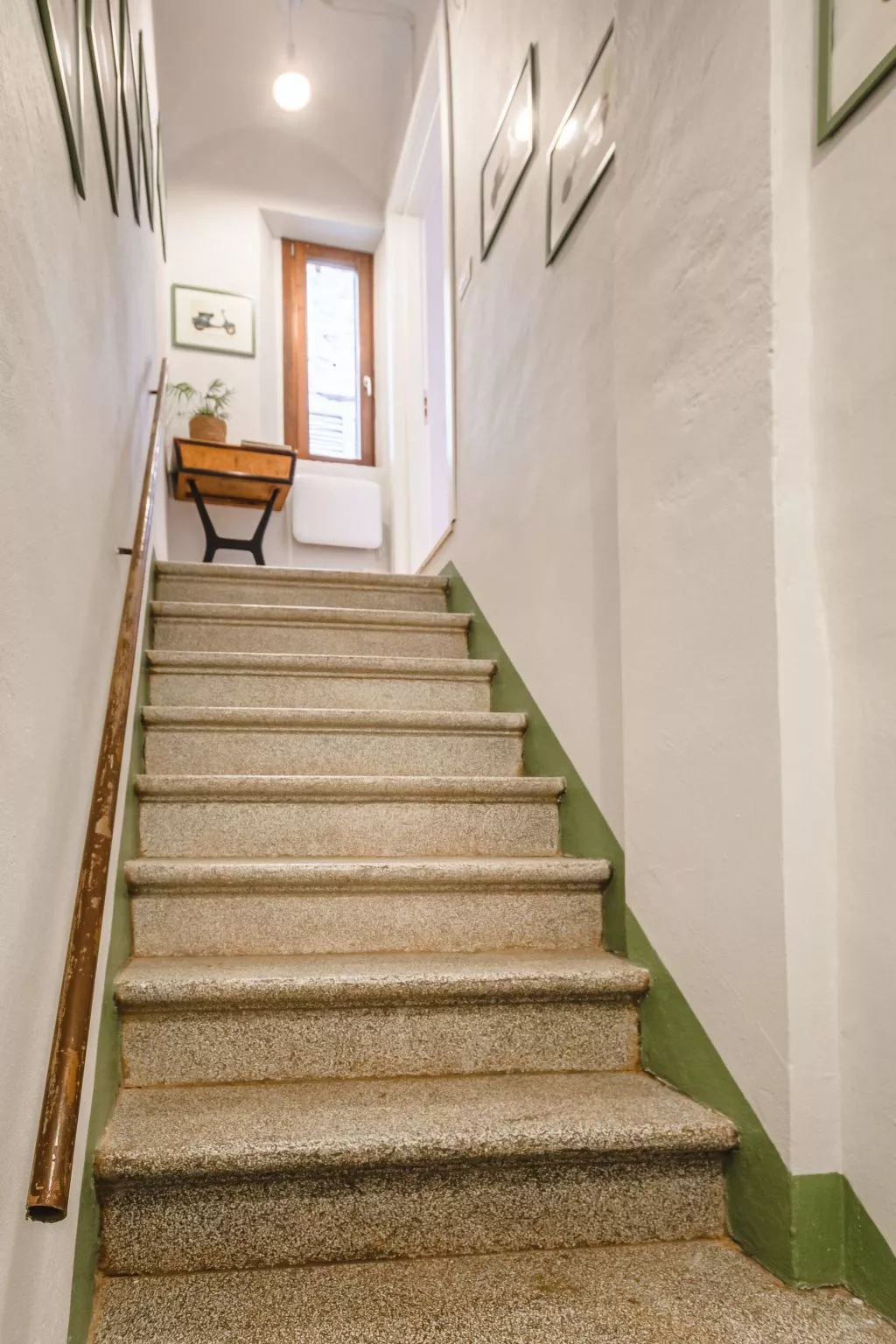 Mittelalterliche toskanische Unterkunft mit Aussicht und geräumigem Bad-Binnen