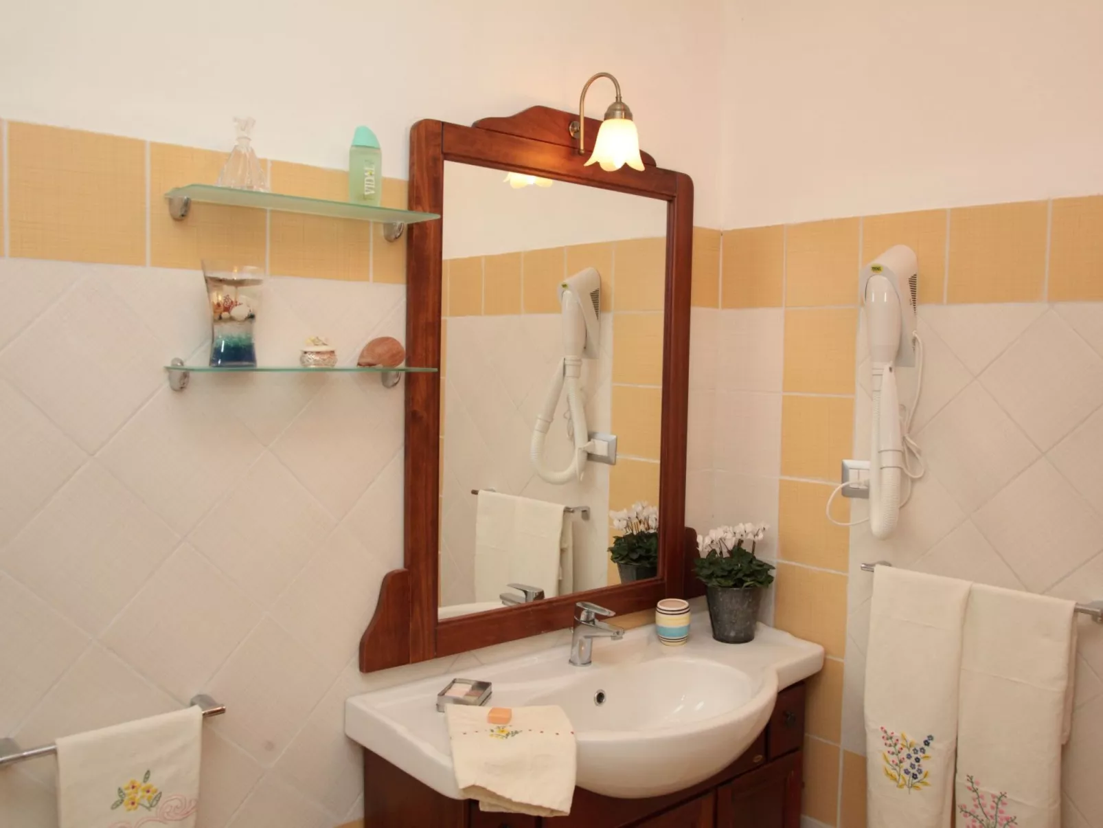 Drei-Zimmer-Wohnung für 4 Personen-Image-tags.info