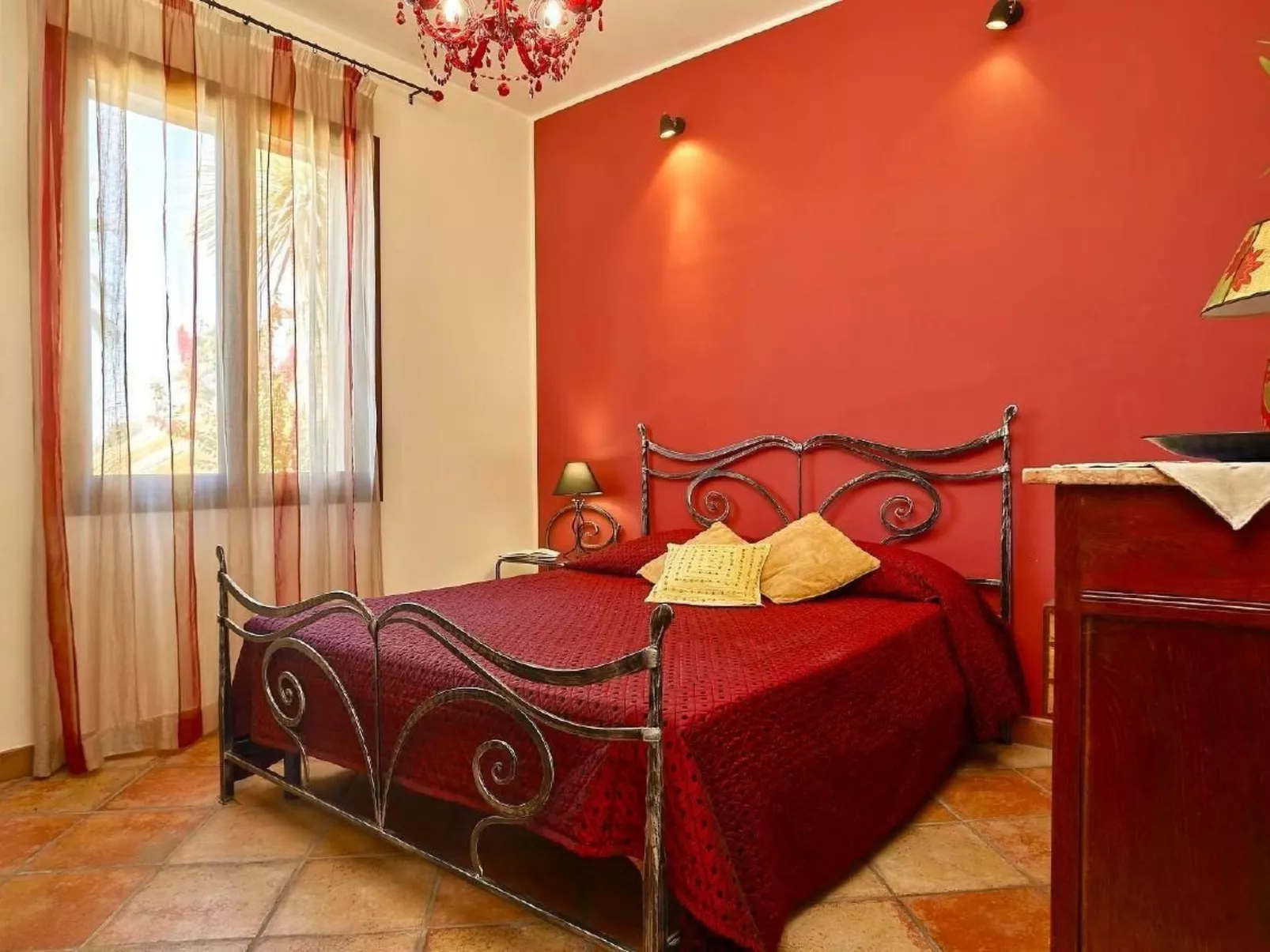 In Castelvetrano mit Gepflegtem Garten-Binnen